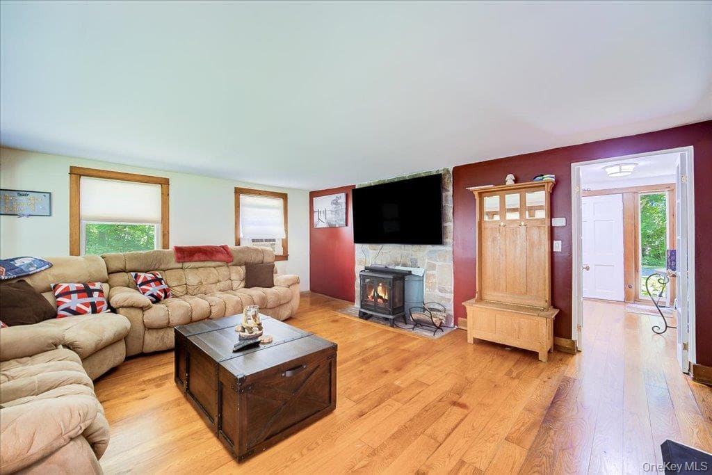10-12 Woodlea Road thumbnail 9