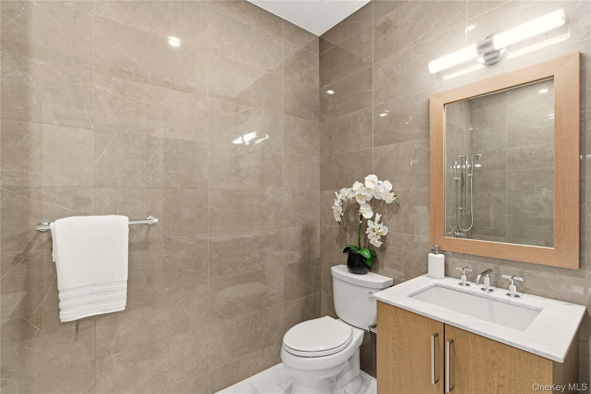 100 Garvies Point Road Unit: 1348 thumbnail 18