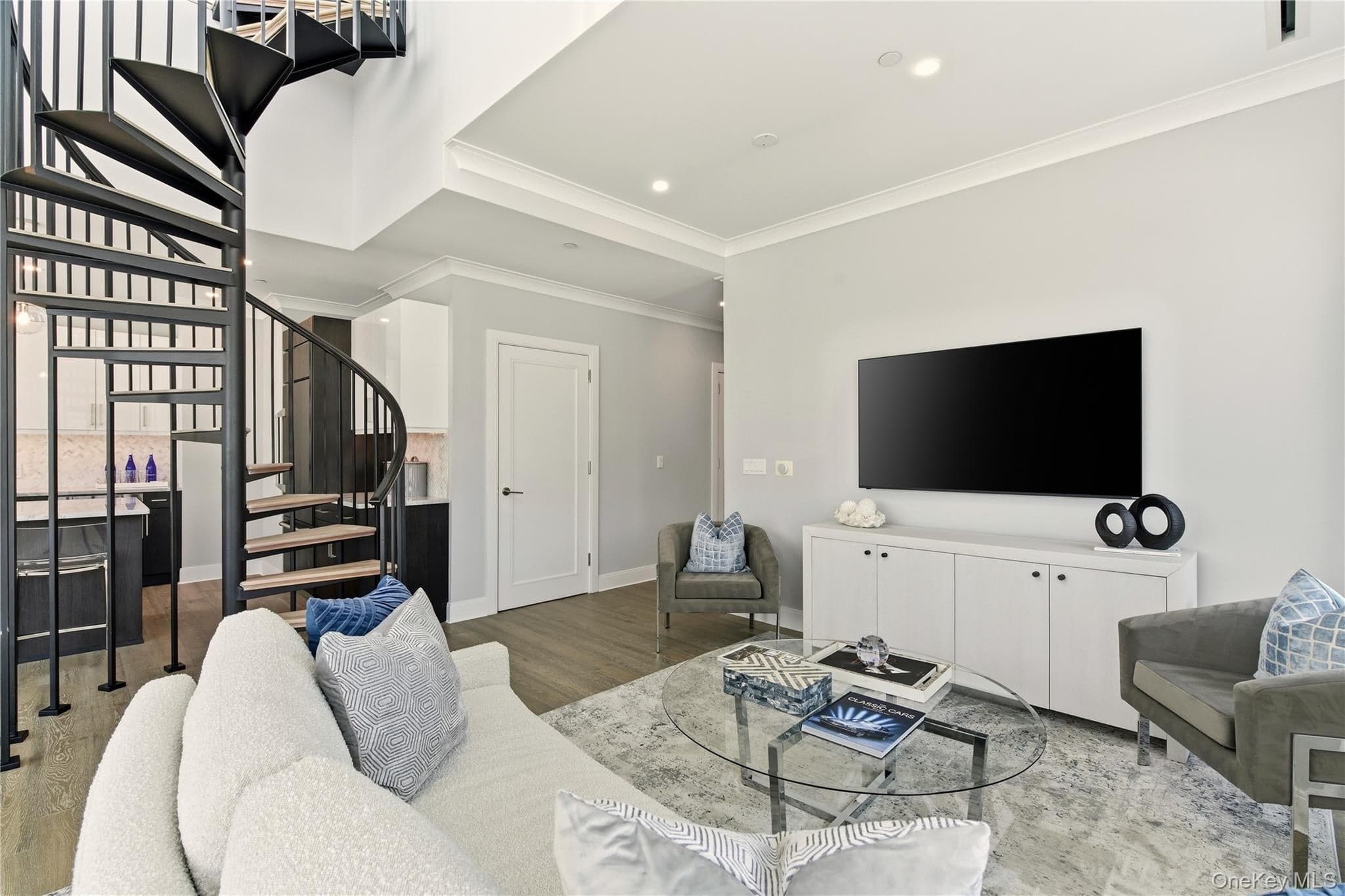 100 Garvies Point Road Unit: 1348 thumbnail 3