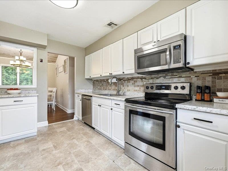 75 Lexington Road thumbnail 14