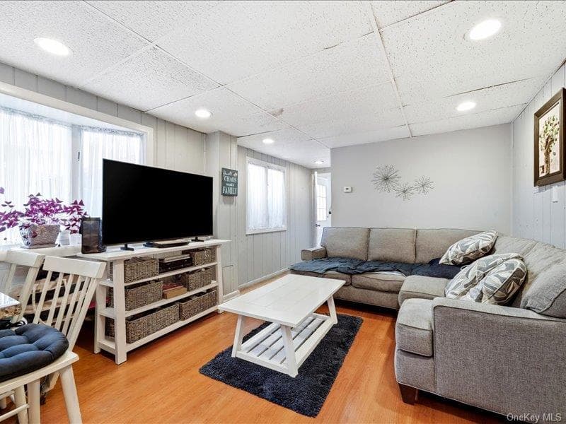 75 Lexington Road thumbnail 23
