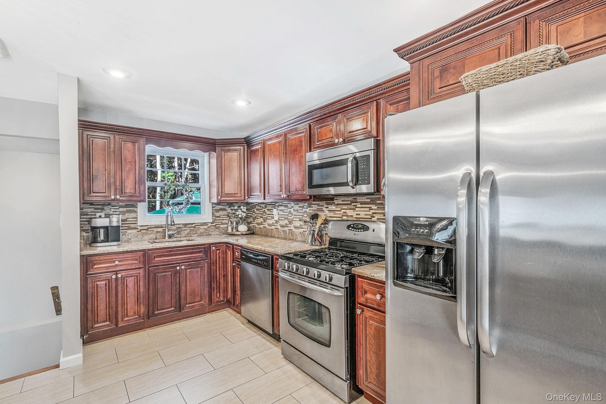 47 Mooney Pond Road thumbnail 14