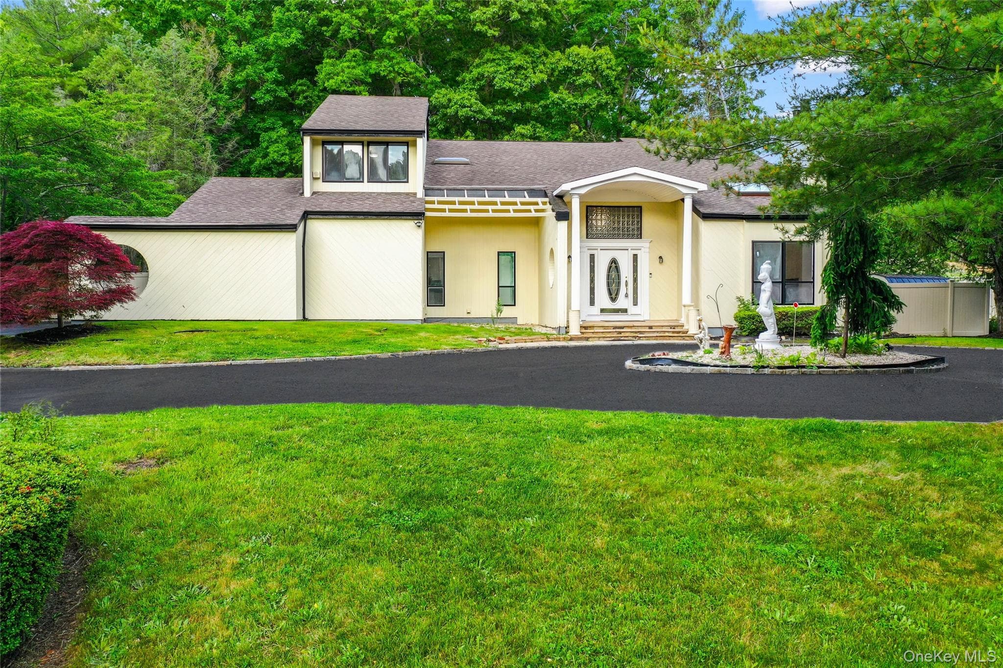 126 Bagatelle Road thumbnail 2
