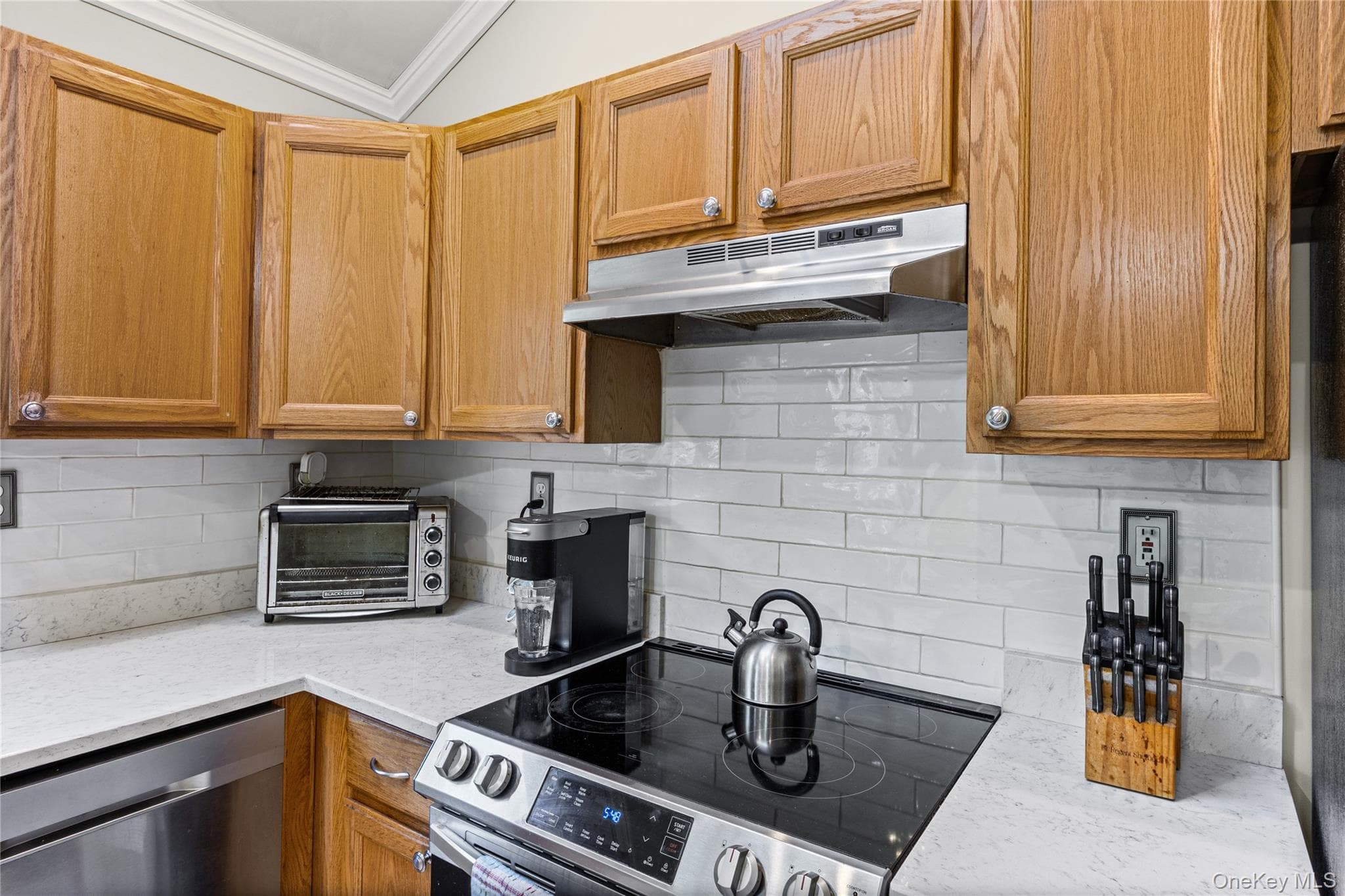 2200 Aldrich Lane thumbnail 12