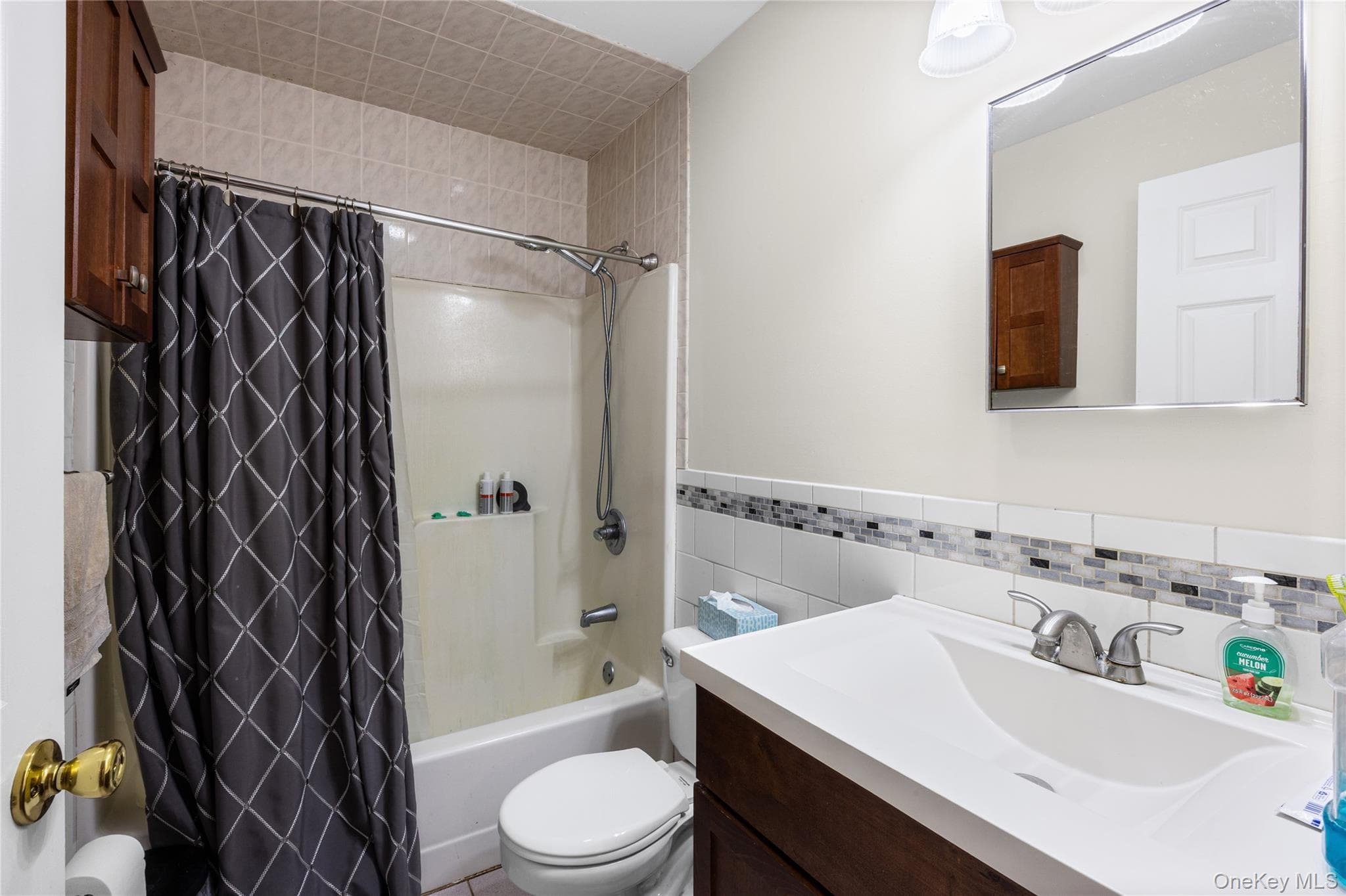 2200 Aldrich Lane thumbnail 19