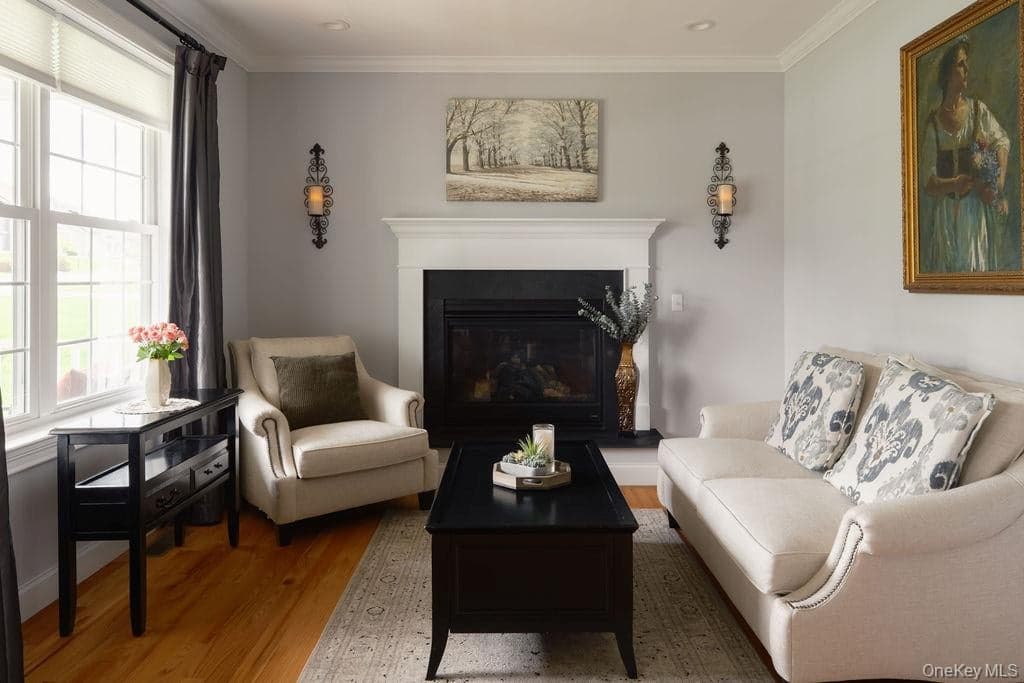 136 Stratford Drive thumbnail 5