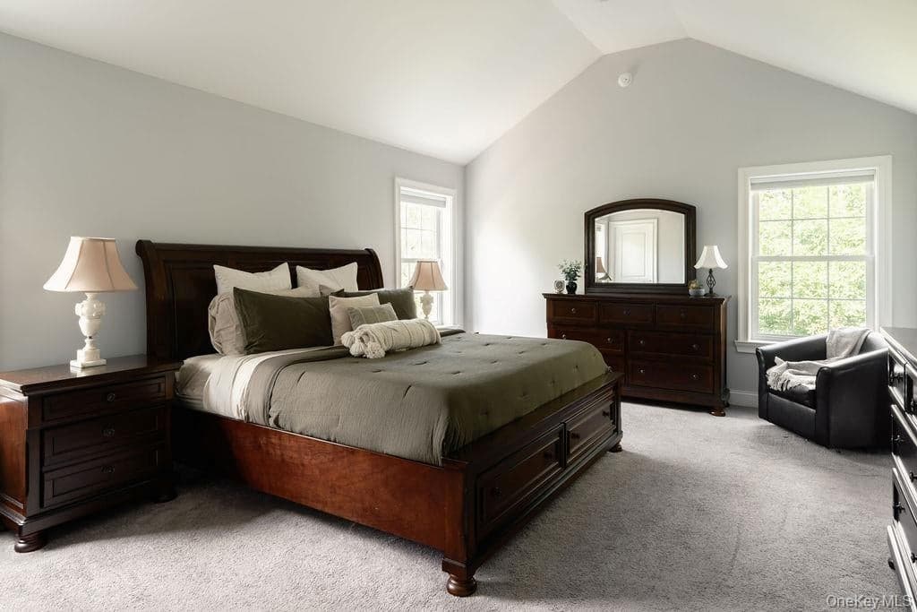 136 Stratford Drive thumbnail 19