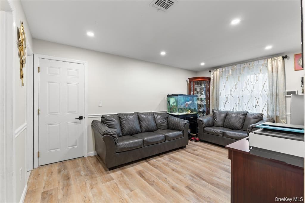 18 Valley Drive thumbnail 12