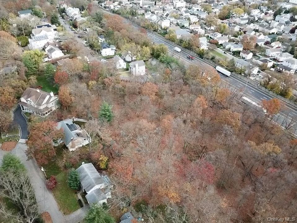 800 Fenimore Road thumbnail 3