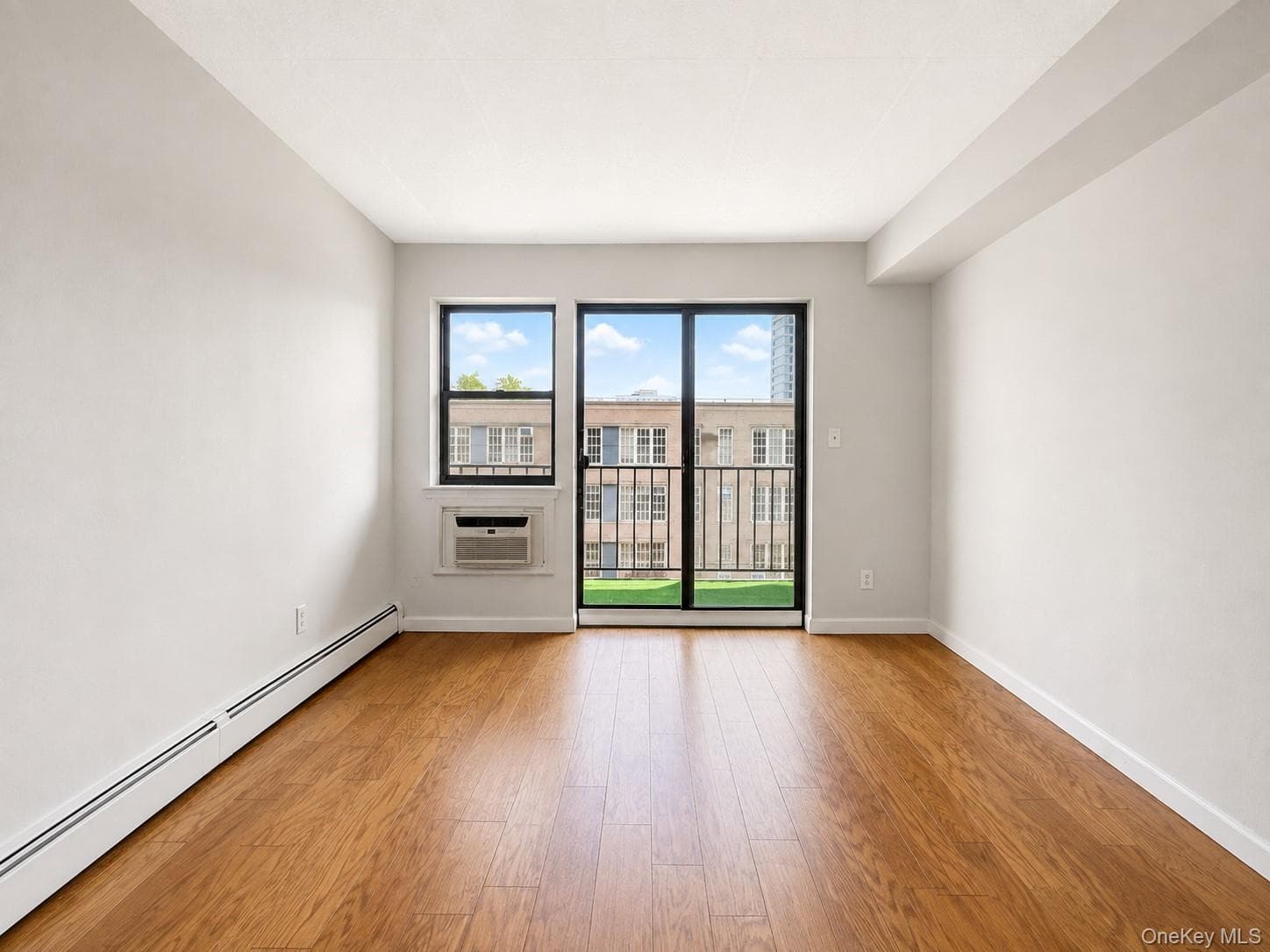 13935 35th Avenue Unit: 4B thumbnail 2