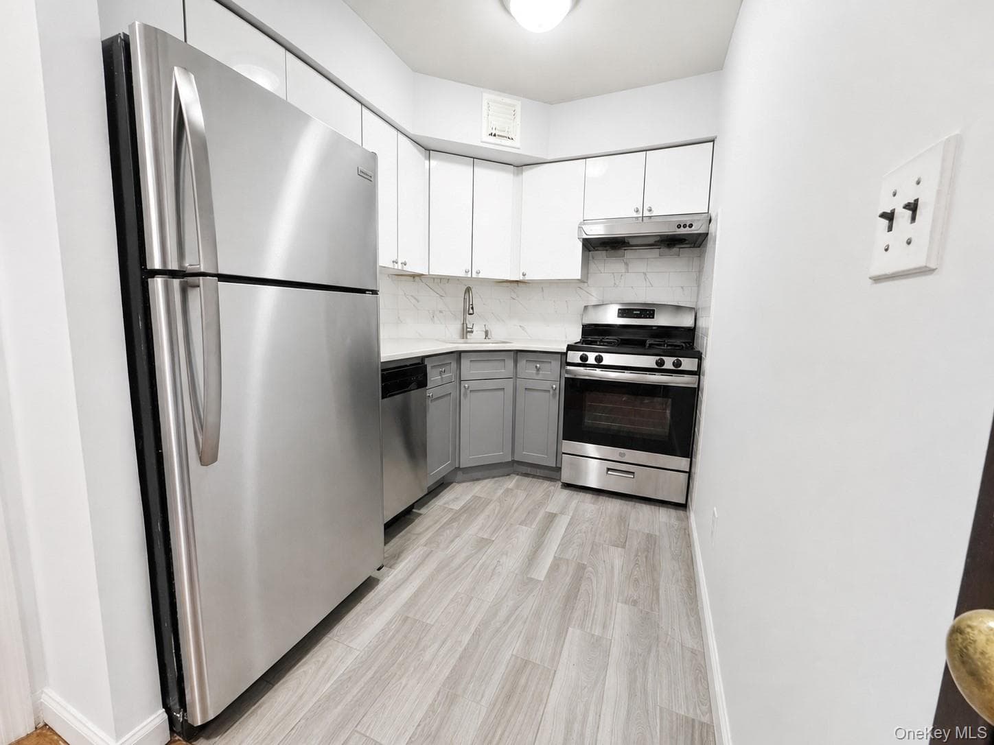 13935 35th Avenue Unit: 4B thumbnail 5