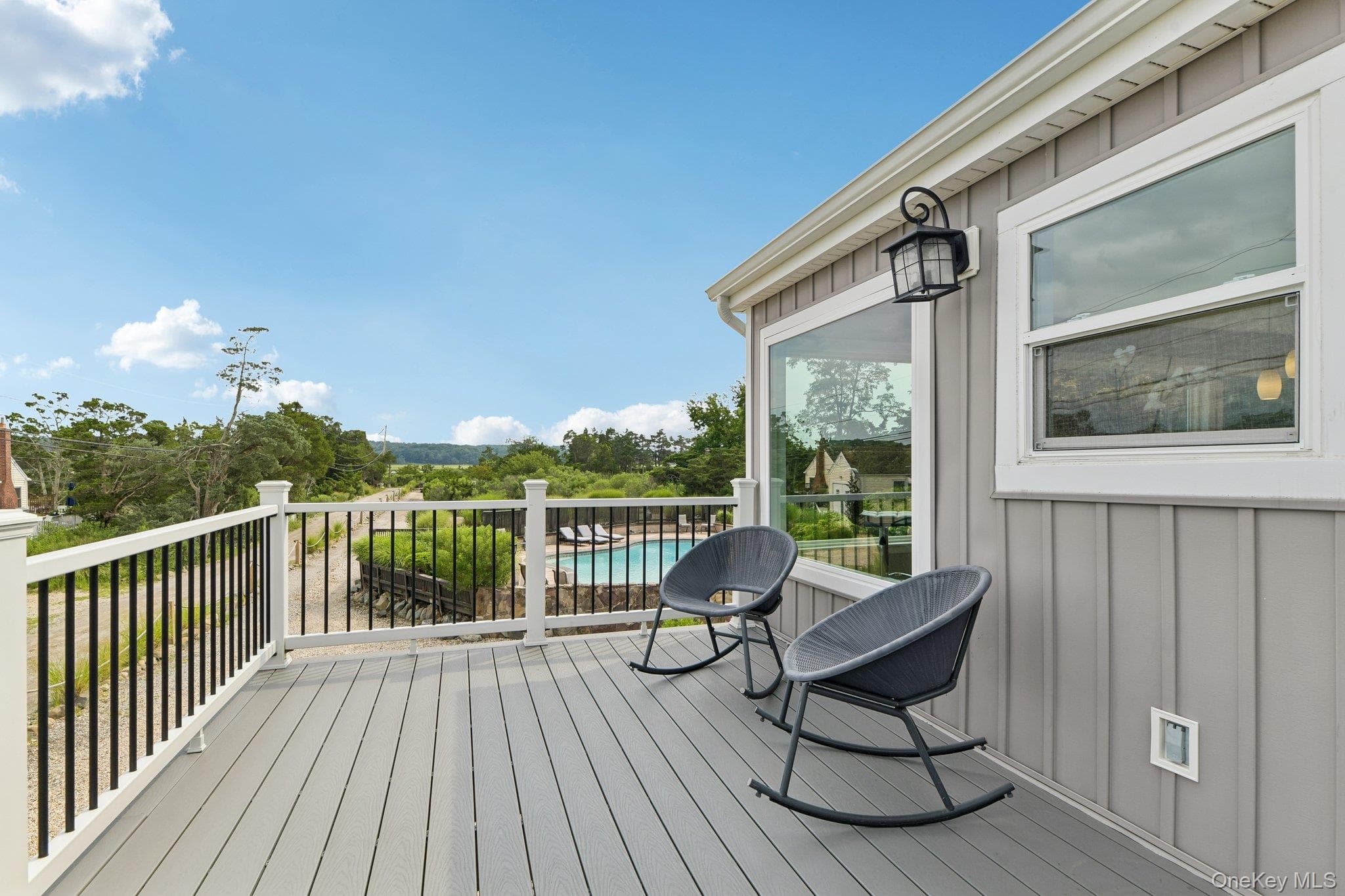 588 E. Long Beach Road thumbnail 32