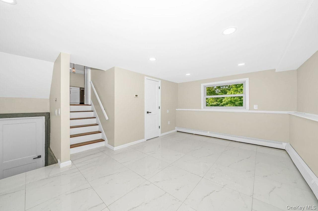20 Ford Drive thumbnail 23