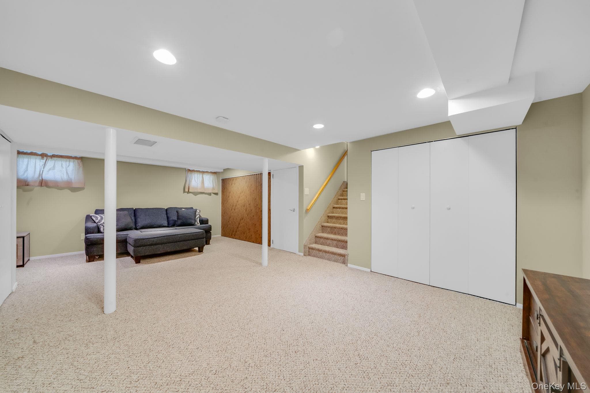49 Munson Court thumbnail 11