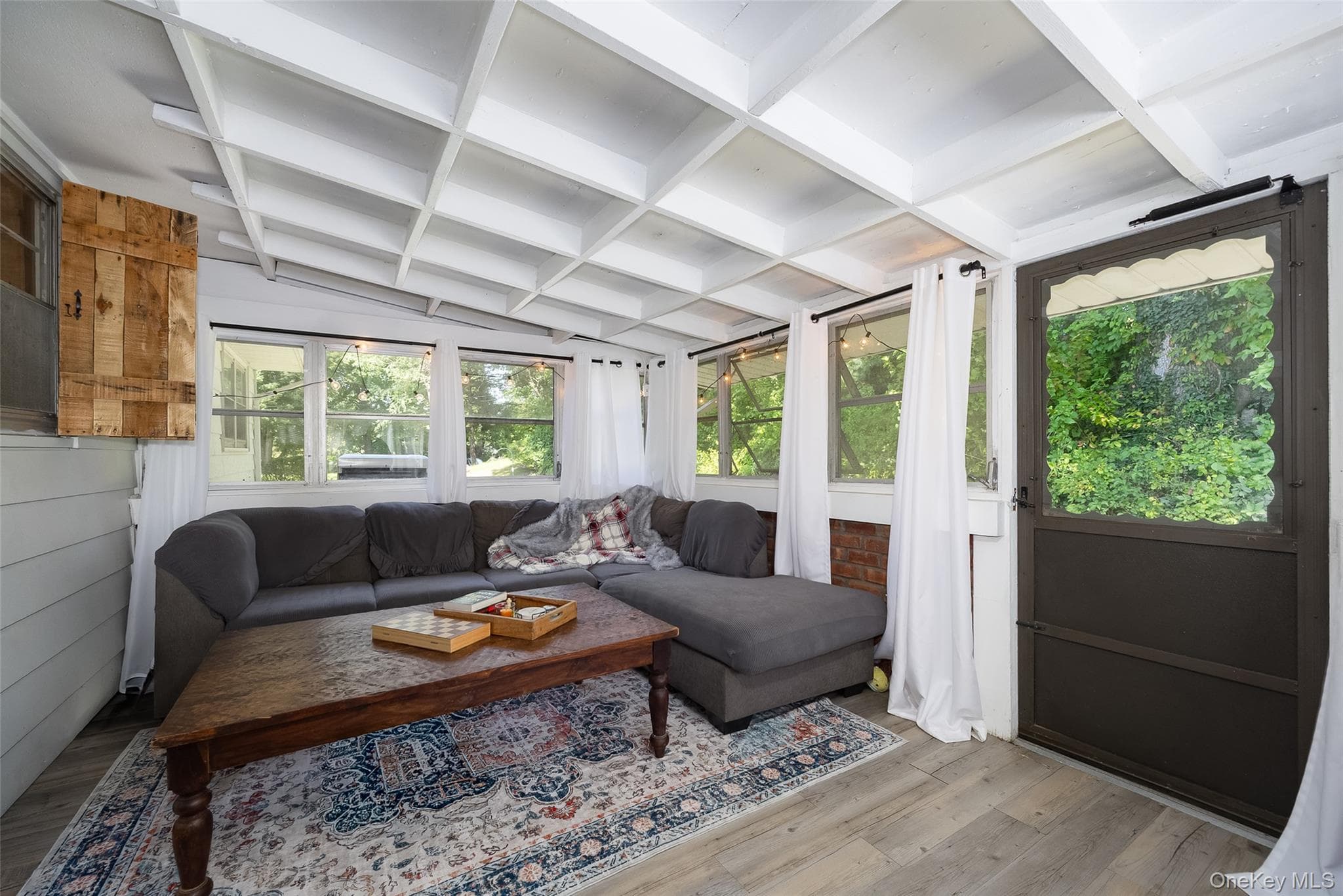 352 Clifton Avenue thumbnail 15