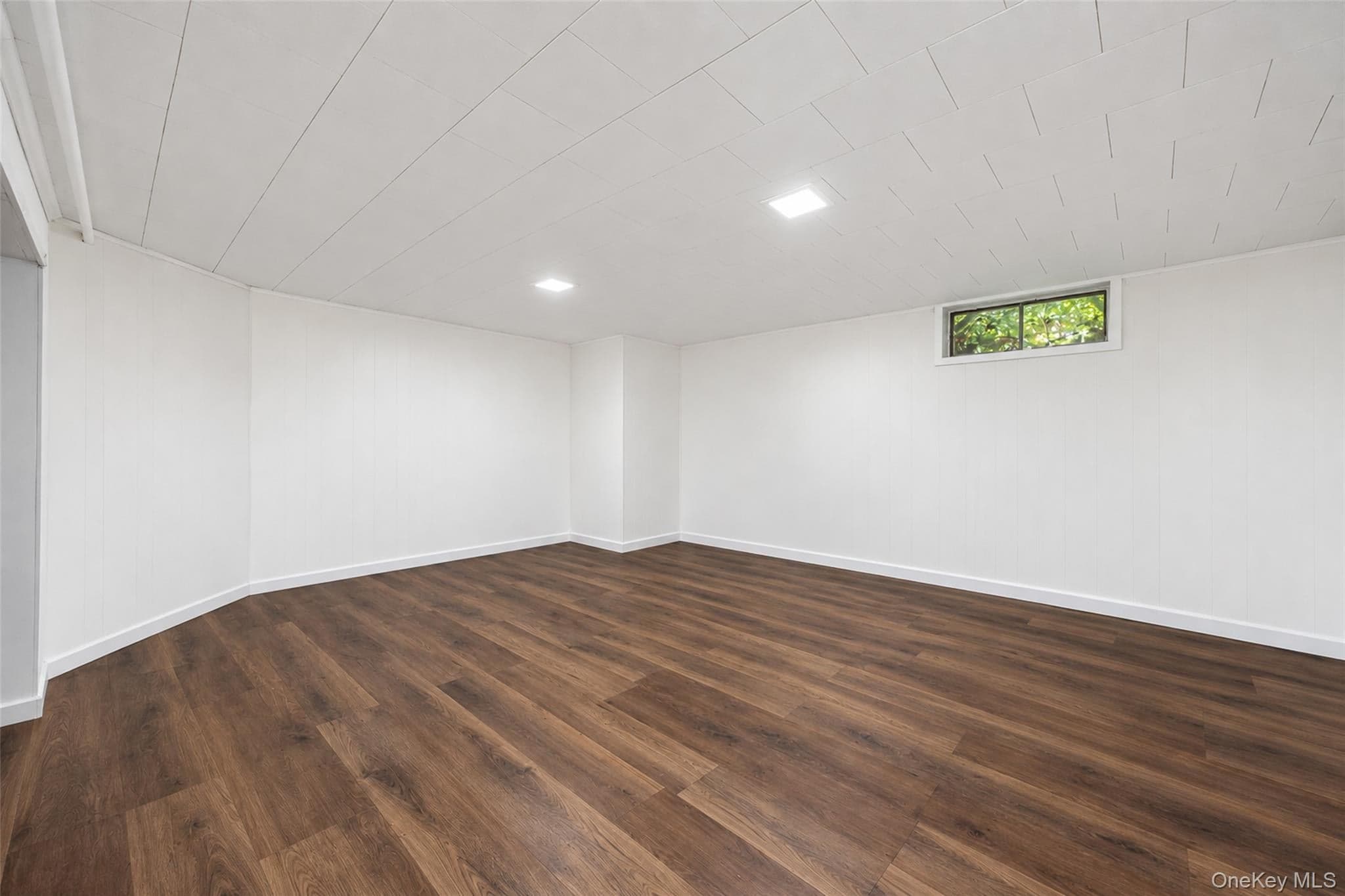 352 Clifton Avenue thumbnail 17