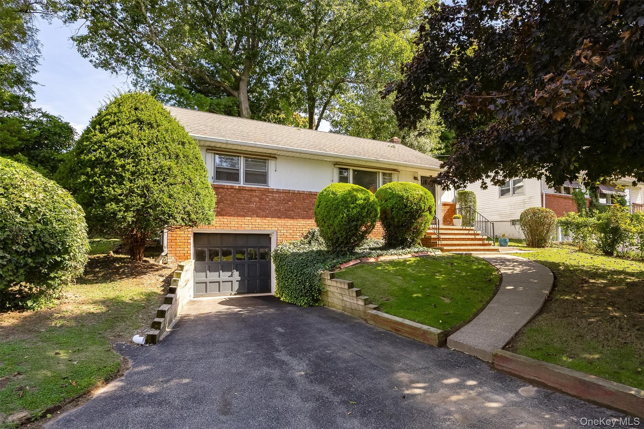 352 Clifton Avenue thumbnail 2