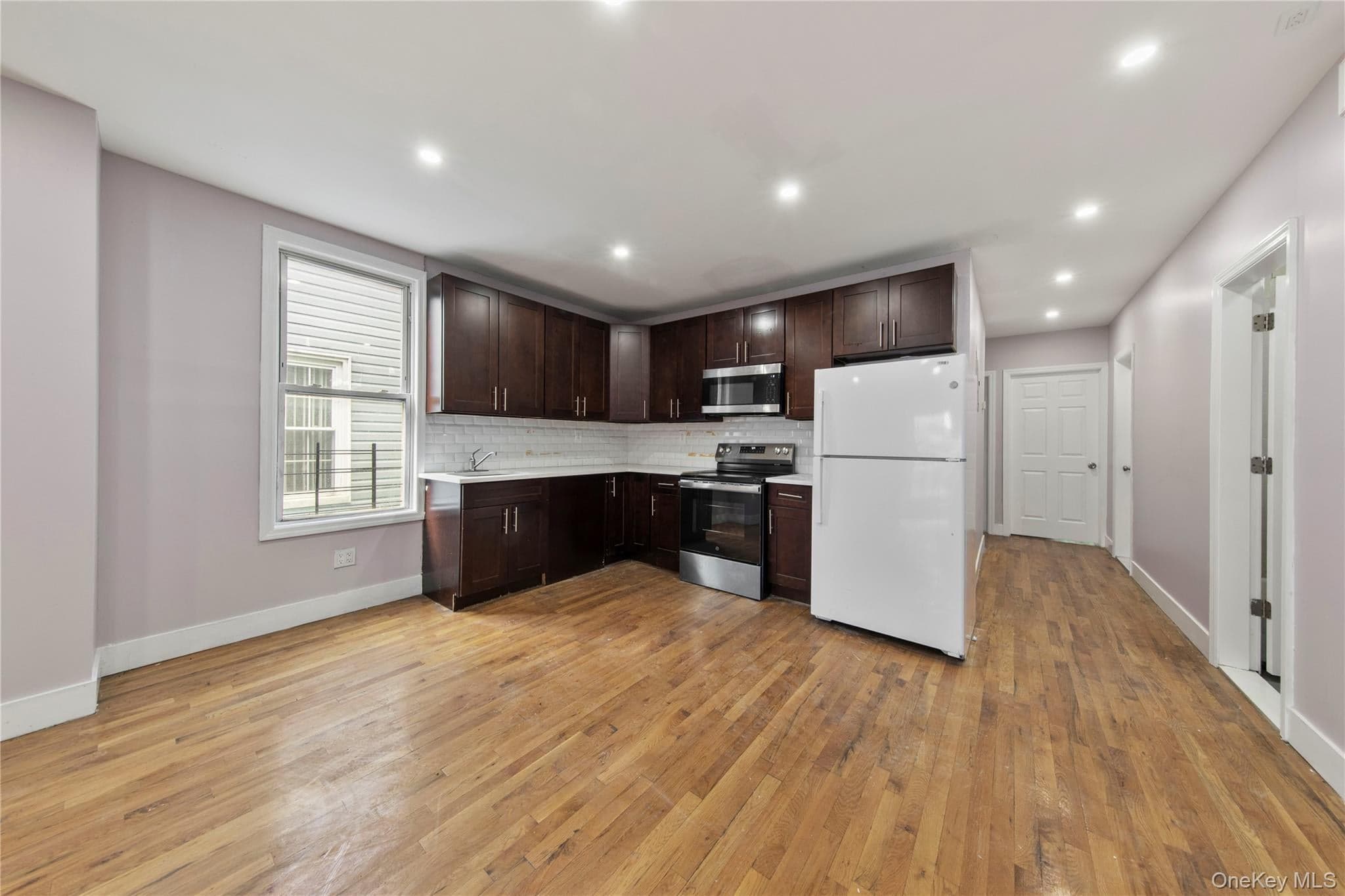 2707 Decatur Avenue thumbnail 5