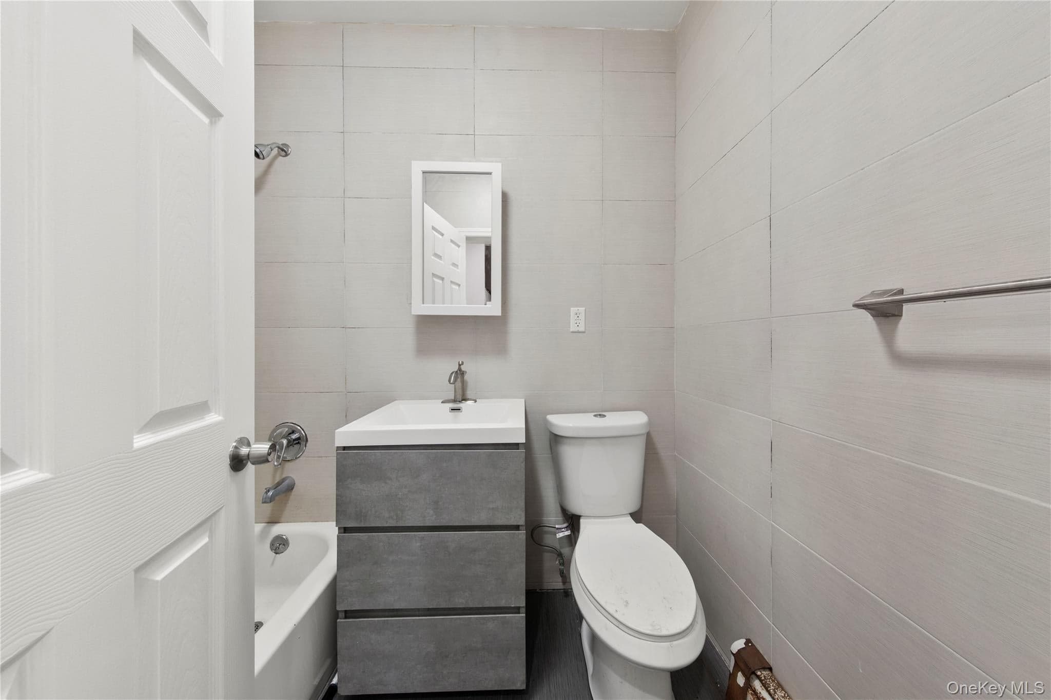 2707 Decatur Avenue thumbnail 17