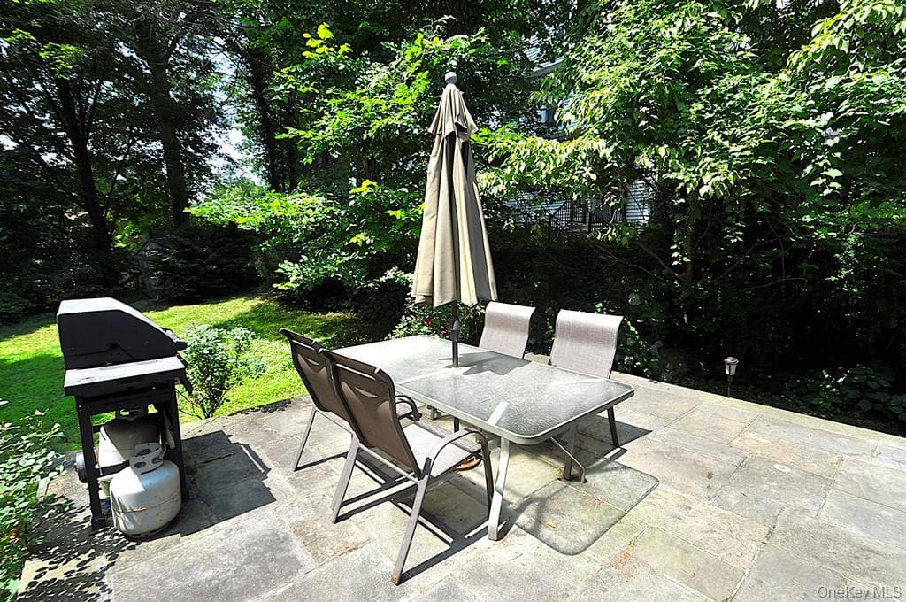 12 Charlotte Place thumbnail 11