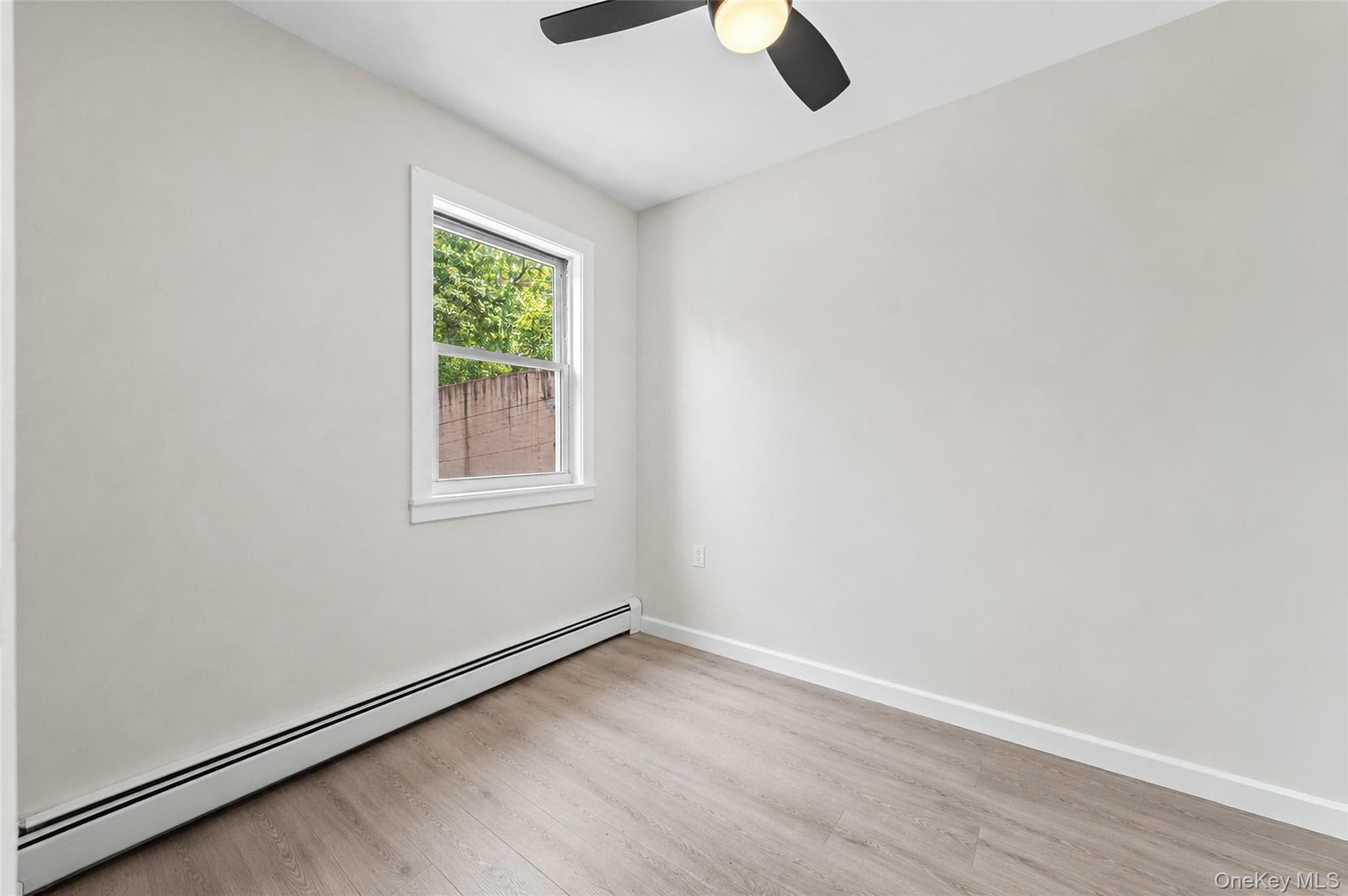 42-18 235 Street thumbnail 28
