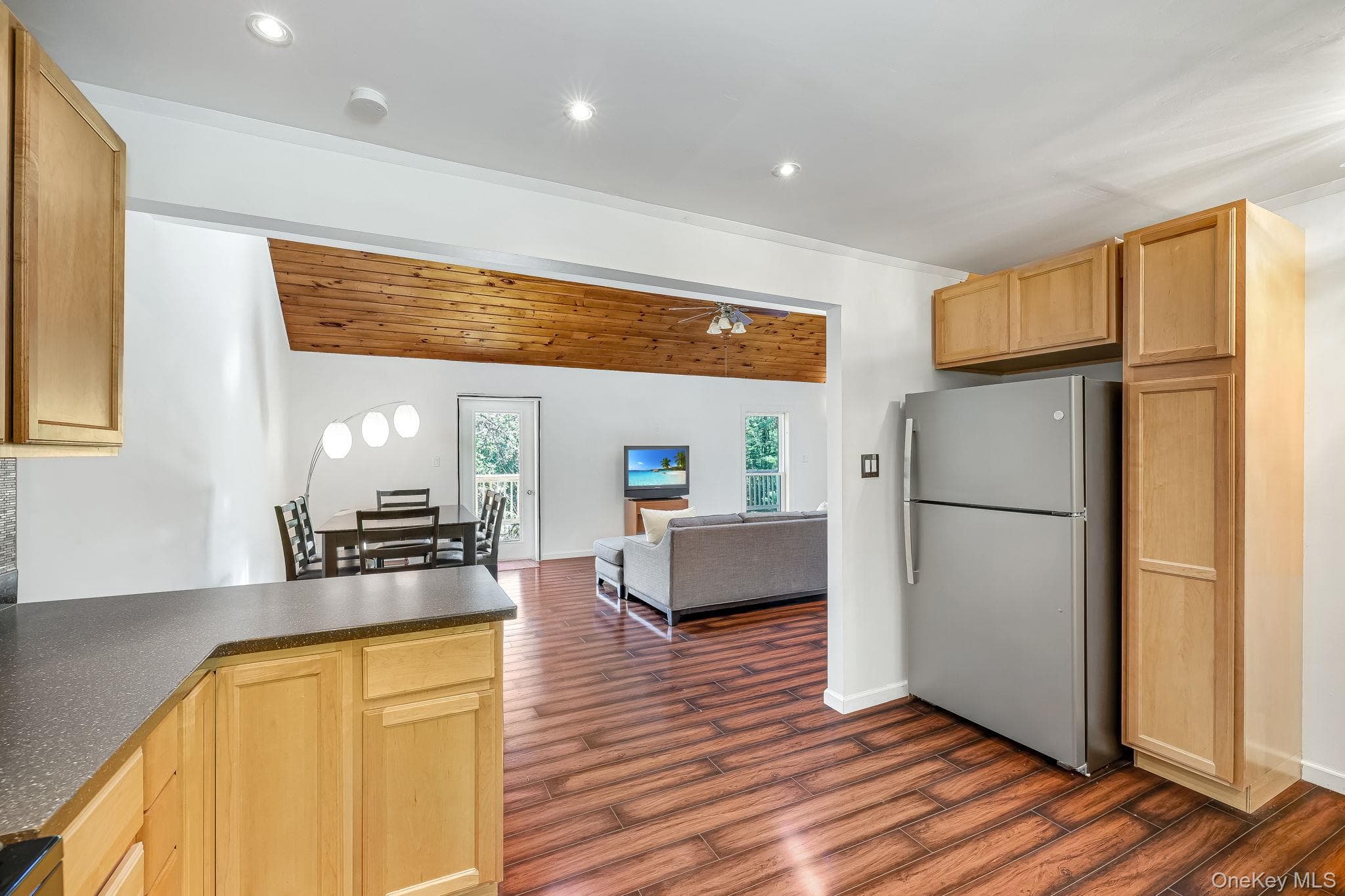 587 Dutch Hill Road thumbnail 6