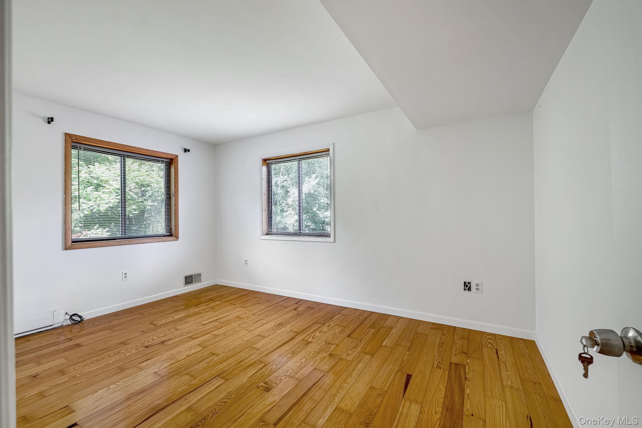 587 Dutch Hill Road thumbnail 15