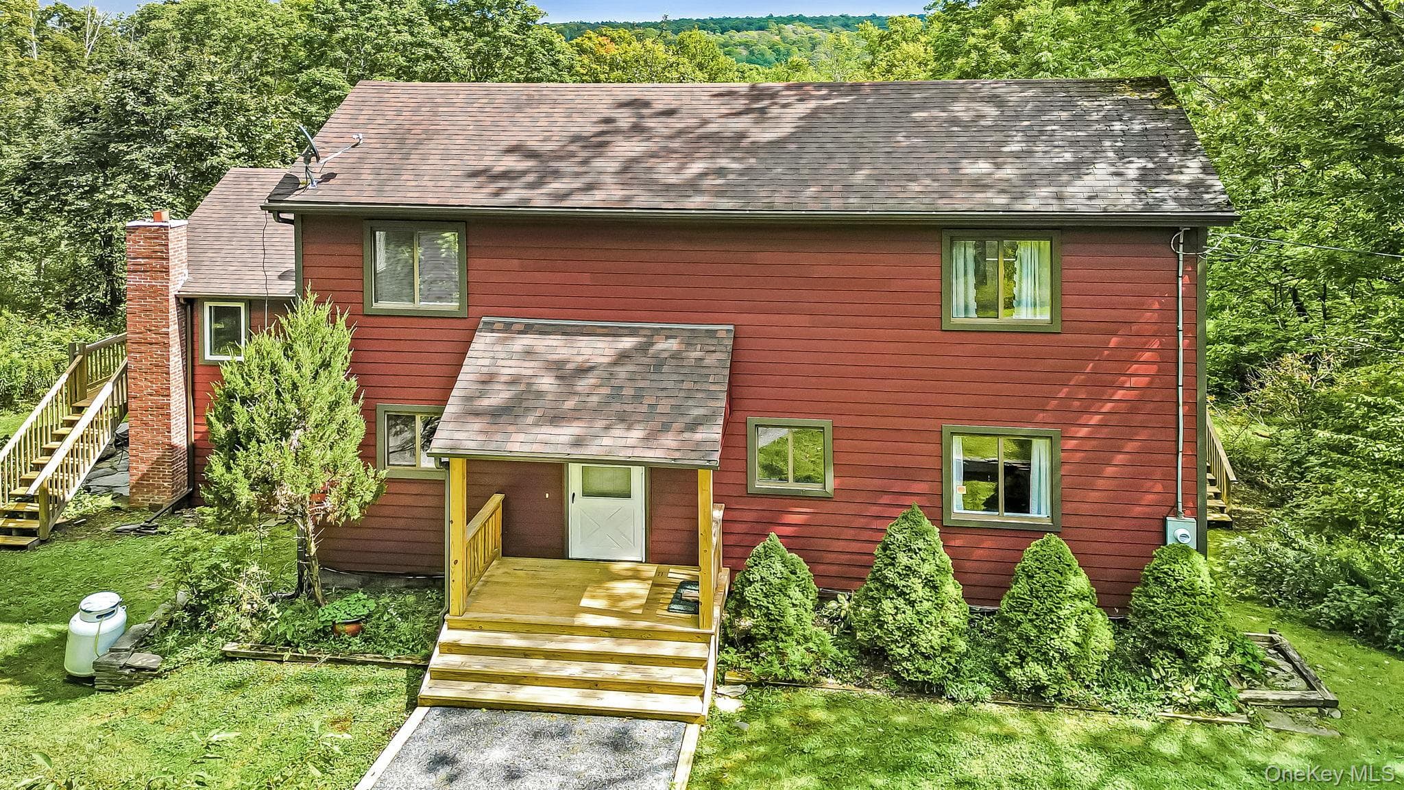 587 Dutch Hill Road photo 1