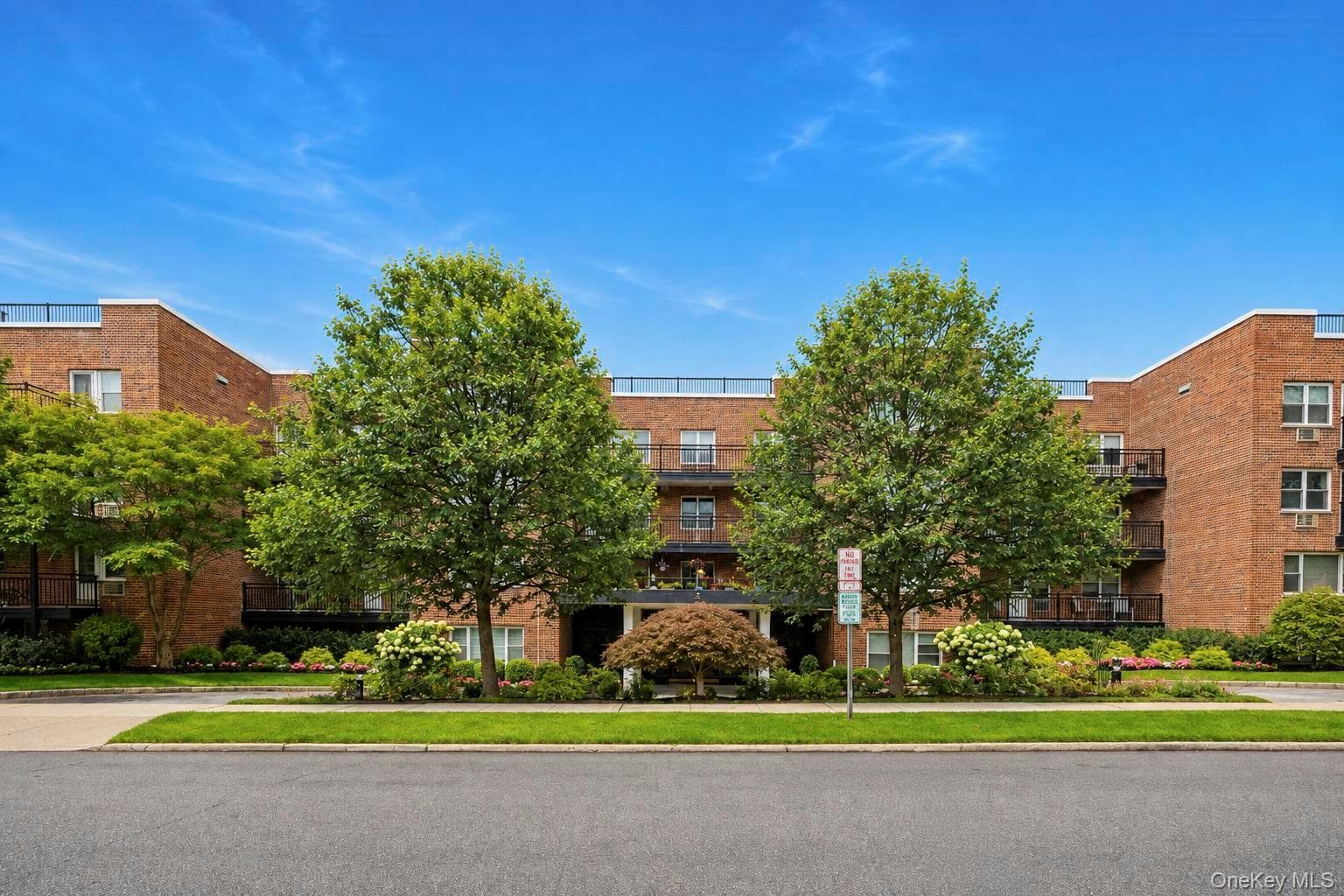25 Chapel Place PL Unit: 2M thumbnail 2