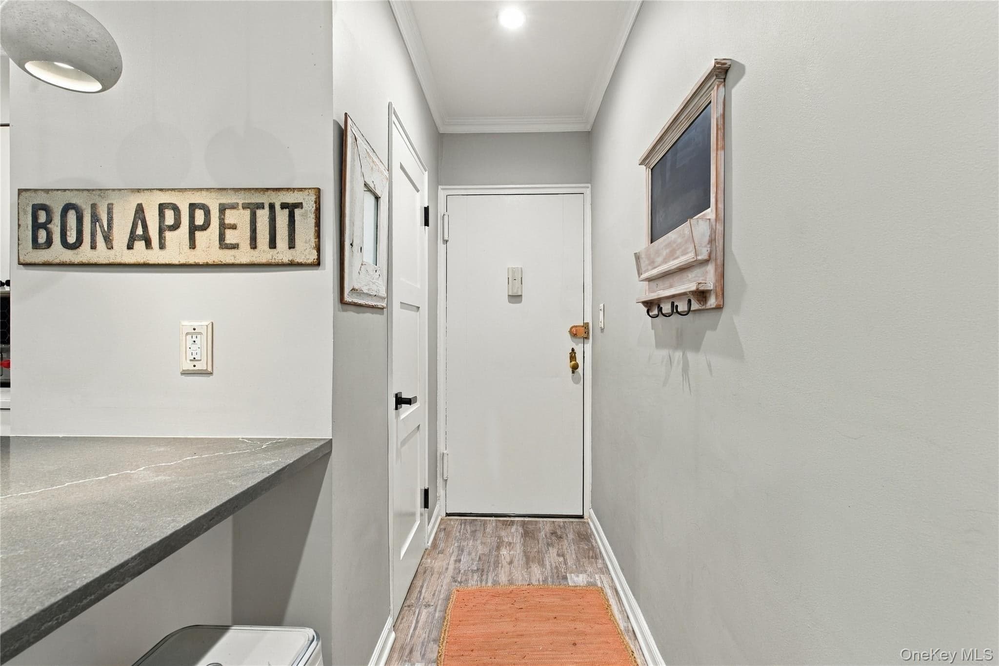 2 Bryant Crescent CRES Unit: 1N thumbnail 3