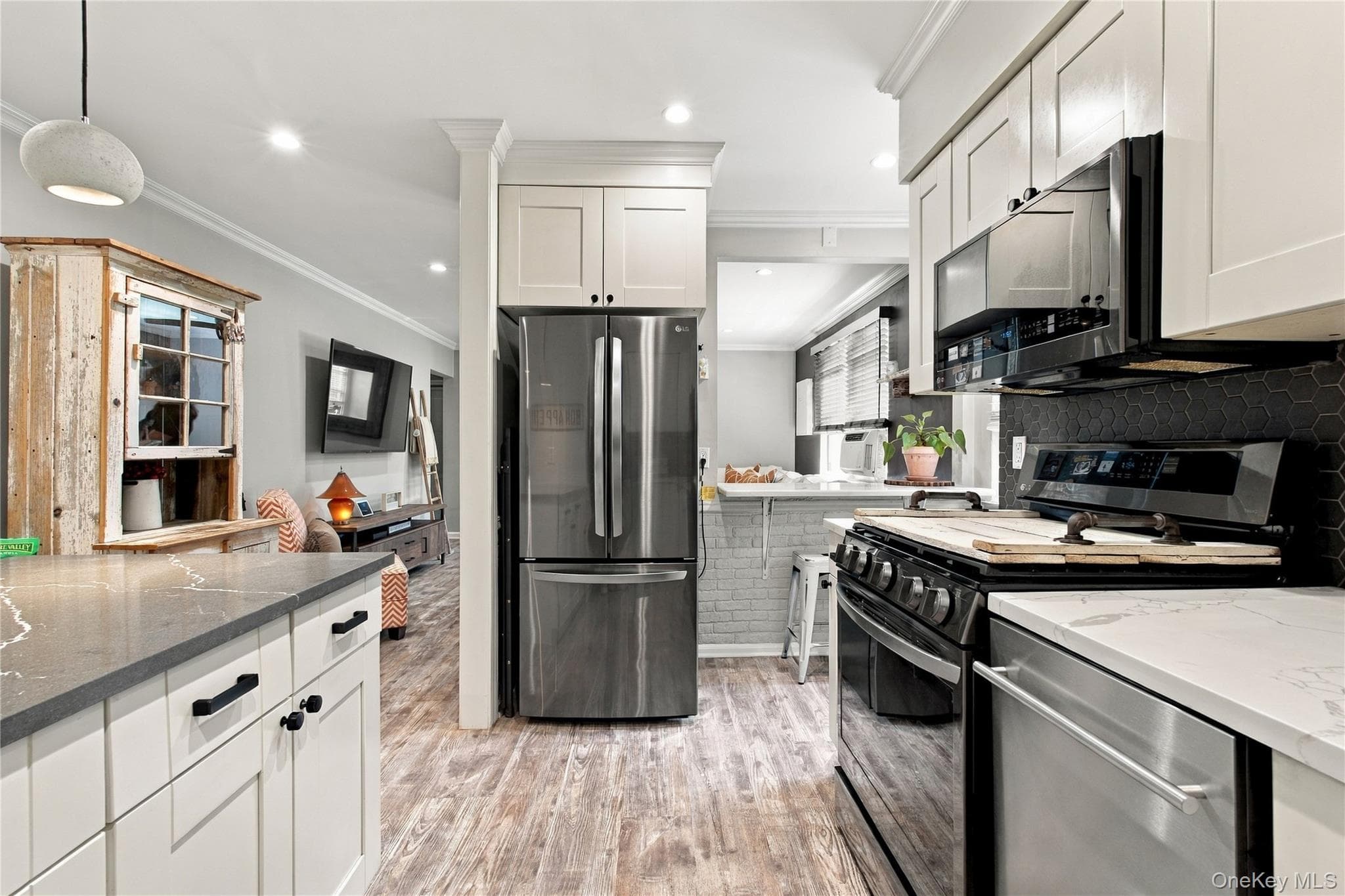 2 Bryant Crescent CRES Unit: 1N thumbnail 6