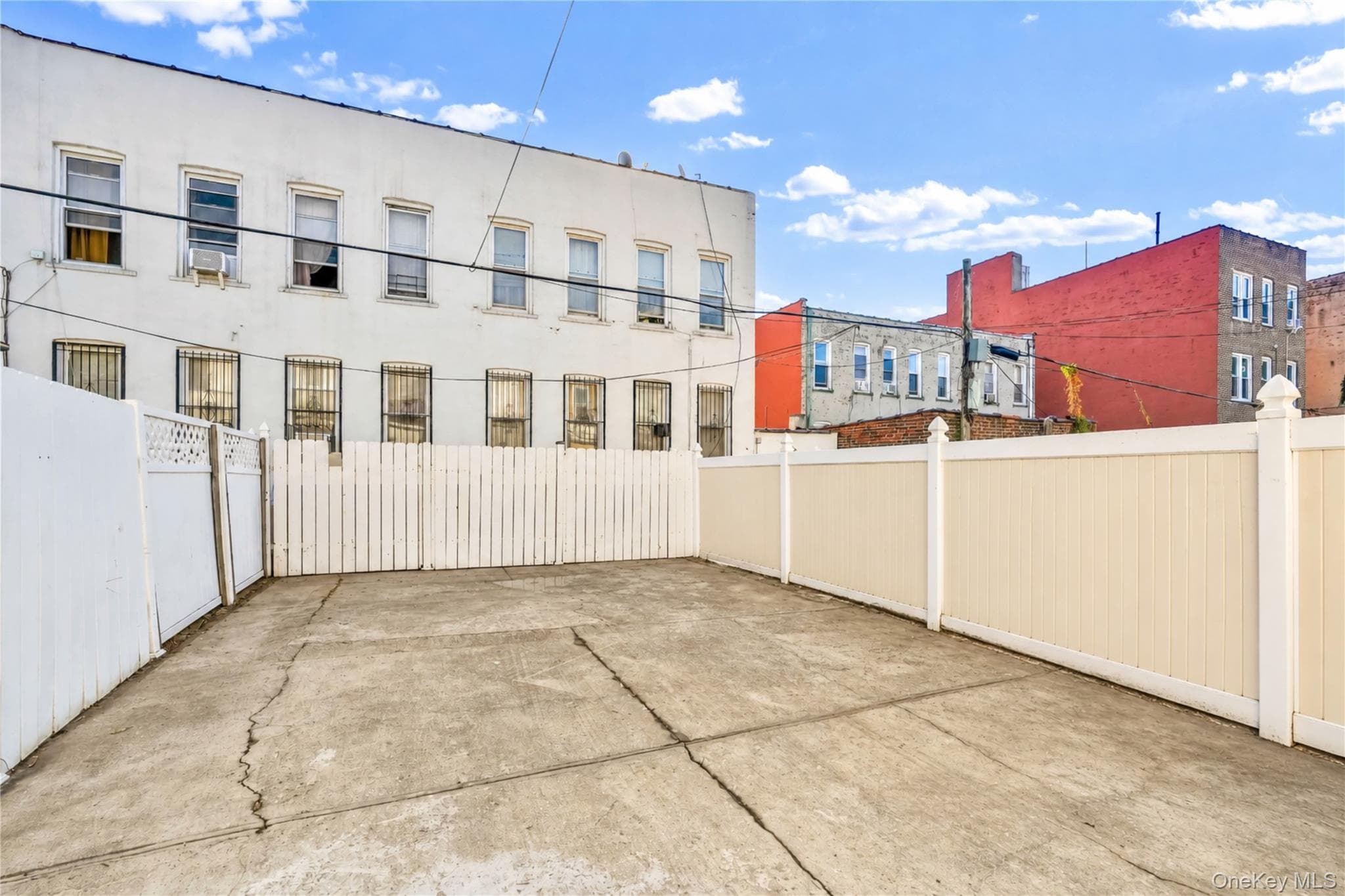 341 E 51st Street thumbnail 30