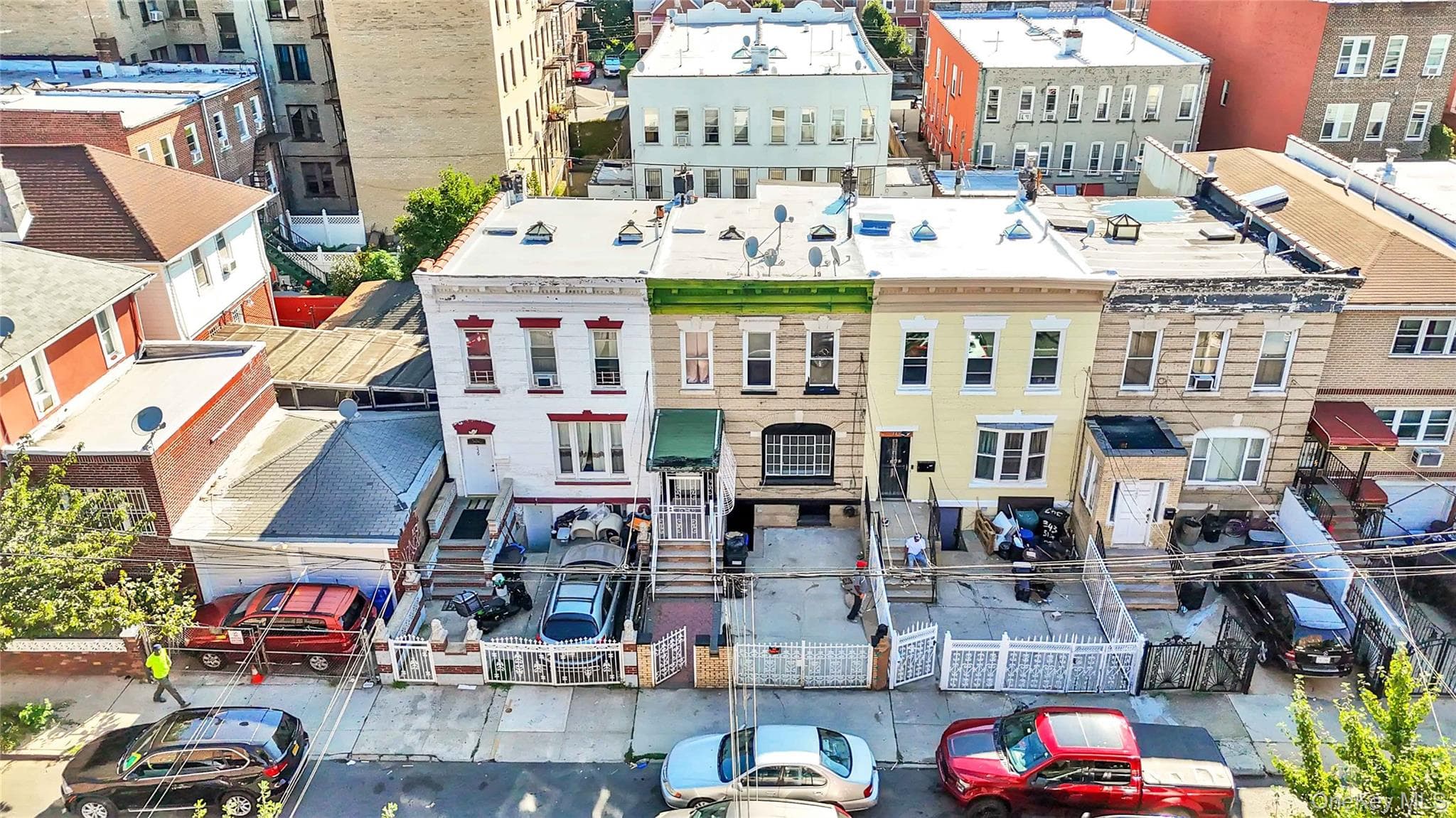 341 E 51st Street thumbnail 32