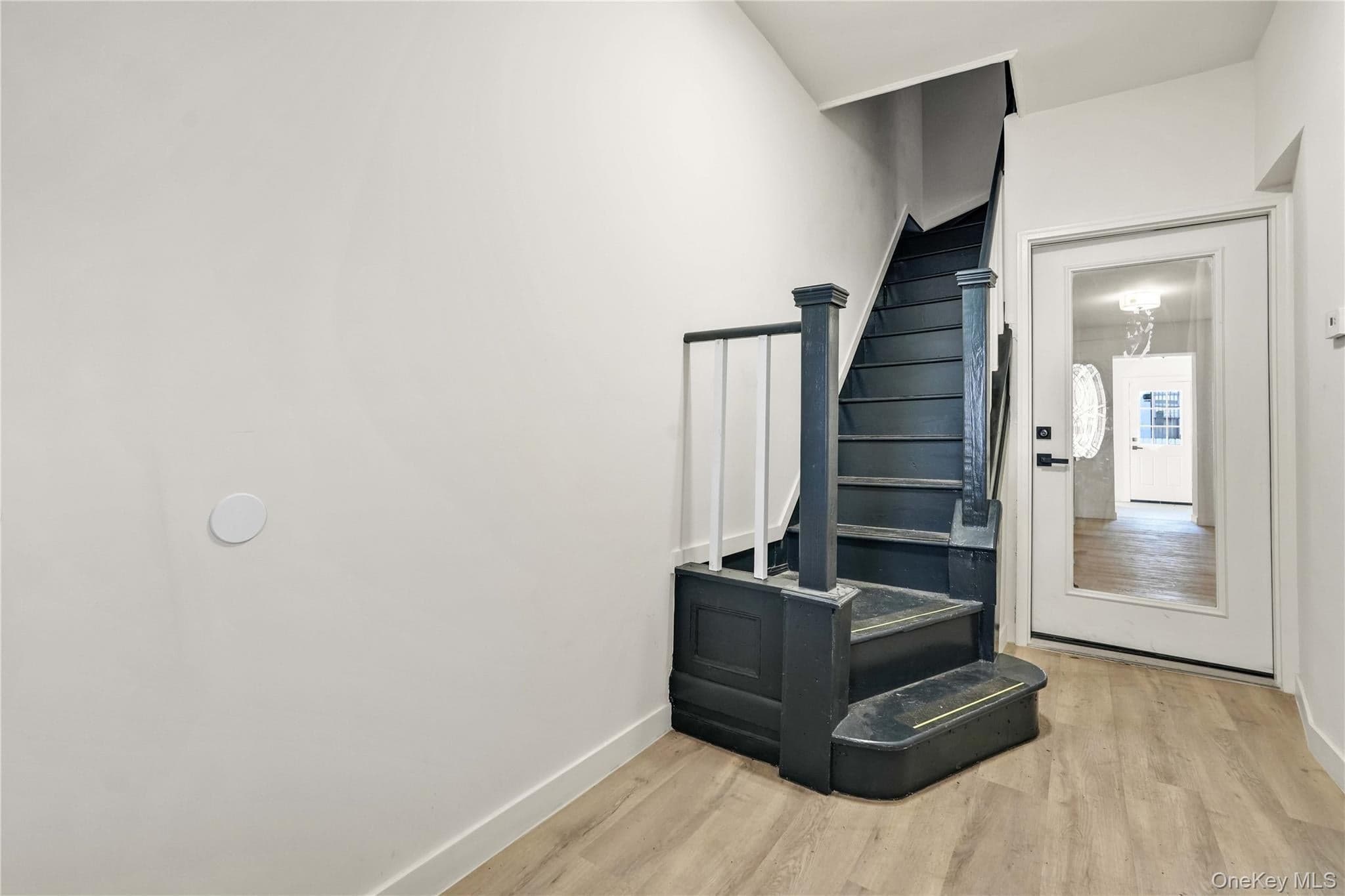 341 E 51st Street thumbnail 17