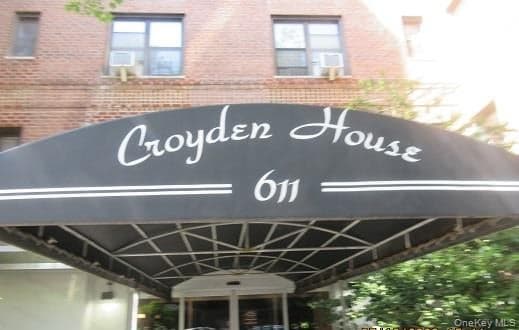 611 W 239th Street Unit: 6B thumbnail 3