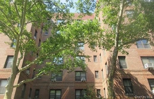 611 W 239th Street Unit: 6B thumbnail 2