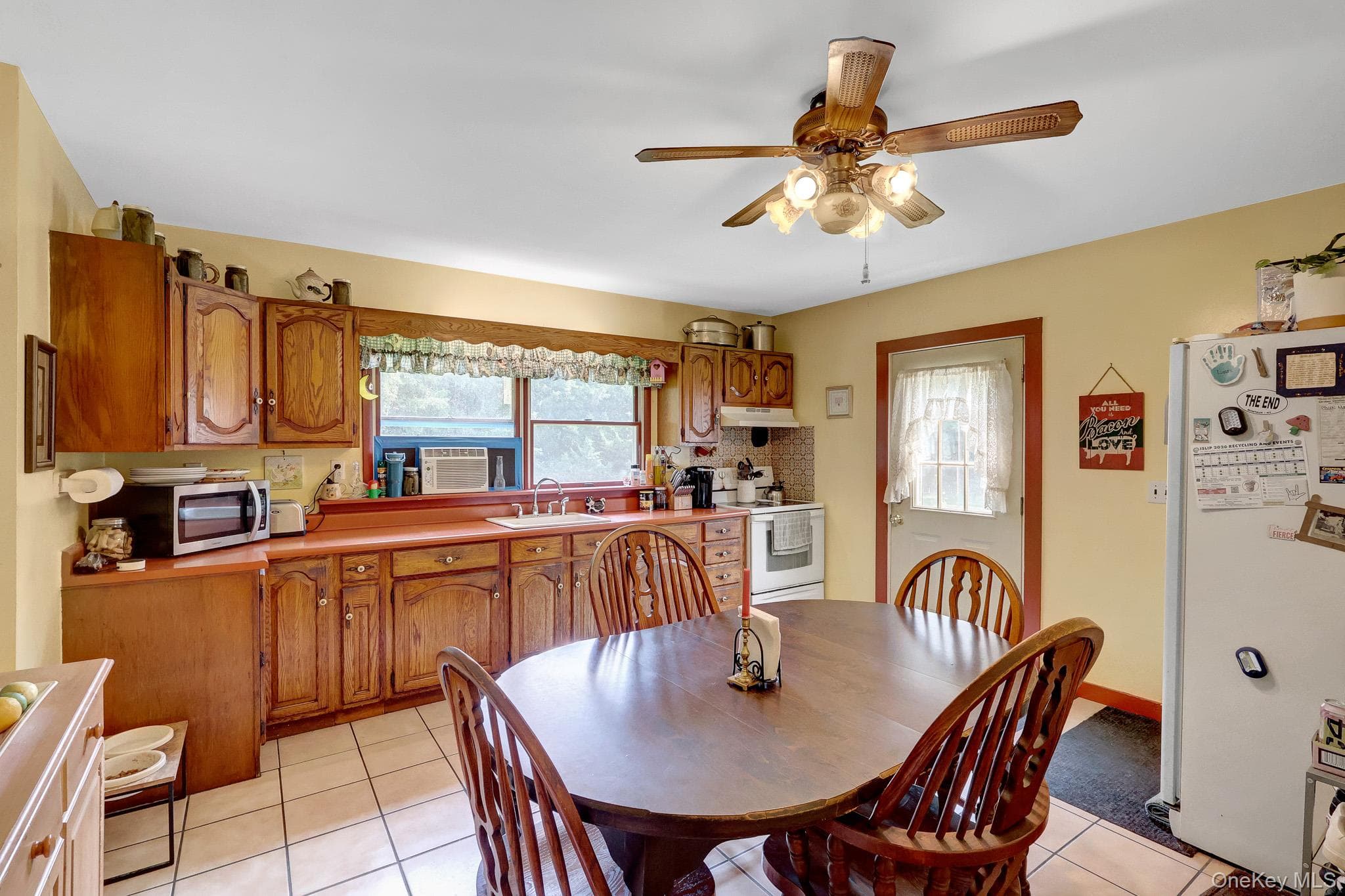 1315 Coates Avenue thumbnail 7
