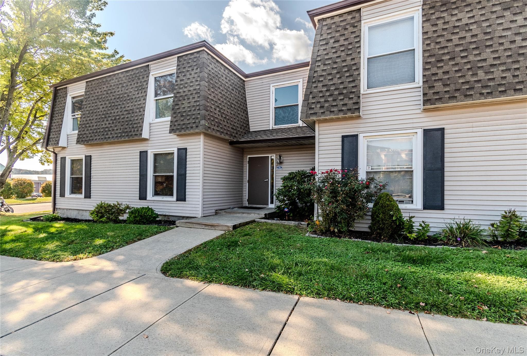 166 Rinaldi Boulevard Unit: A thumbnail 3