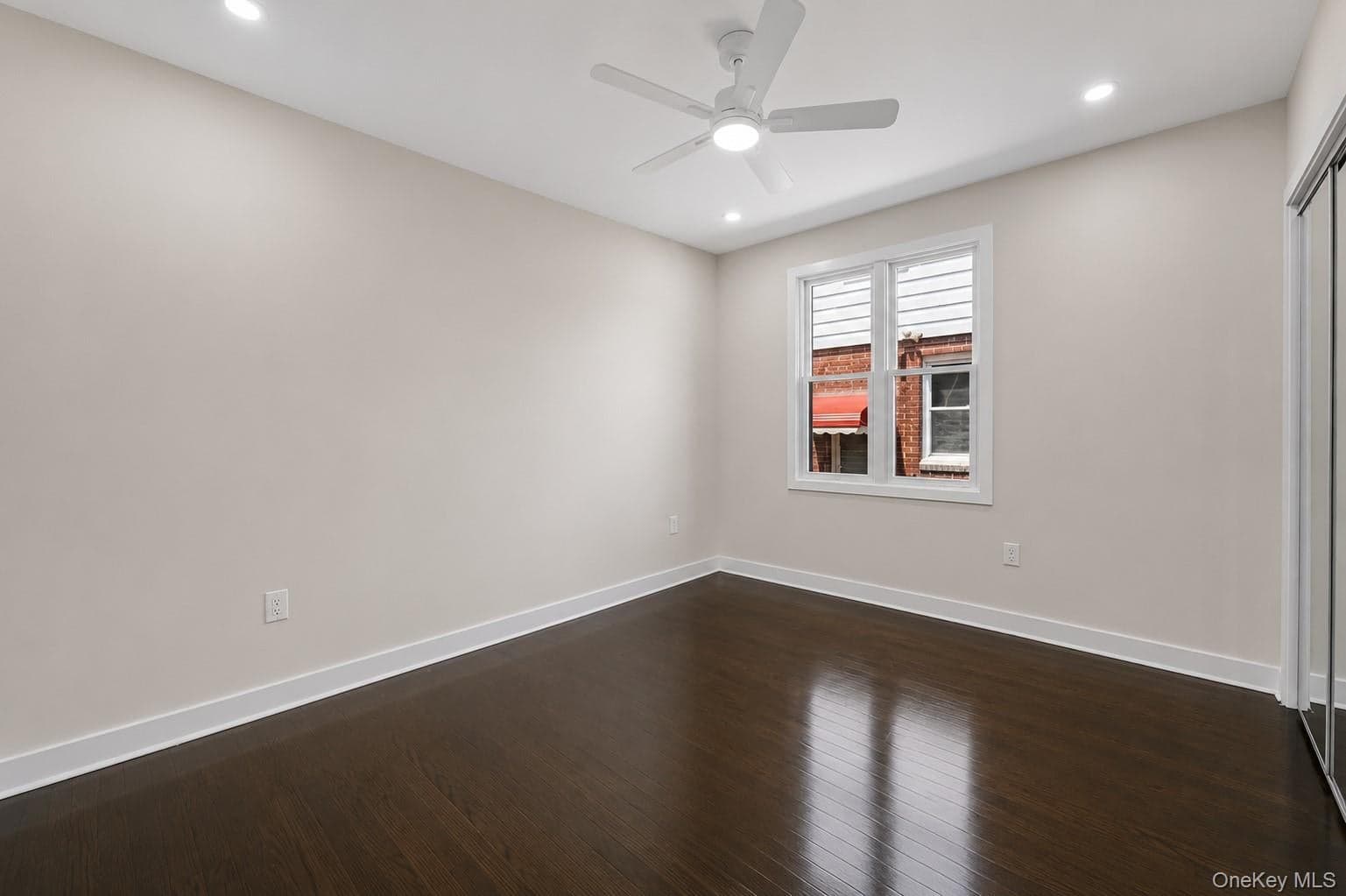 8341 Little Neck Parkway thumbnail 27