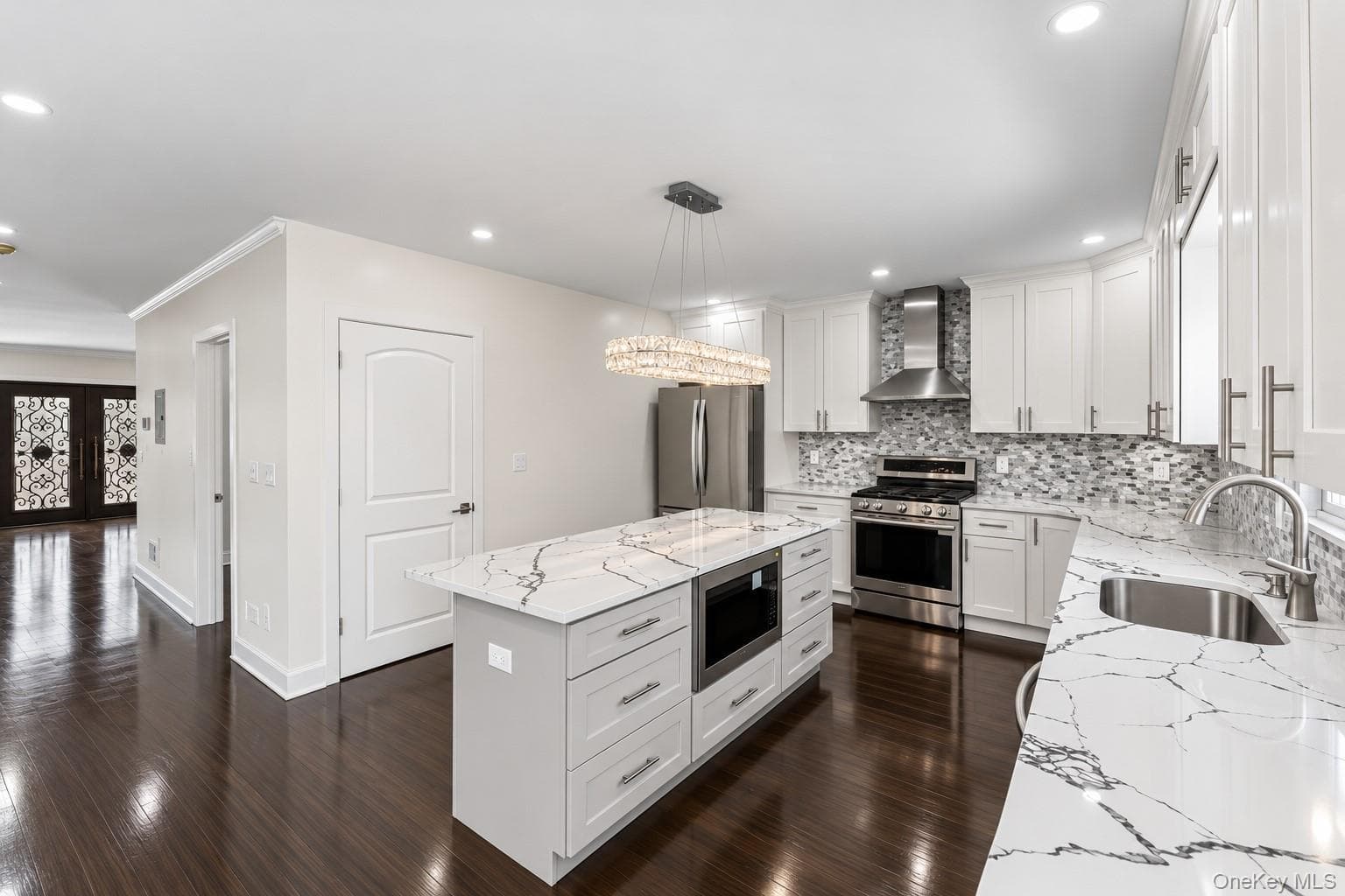8341 Little Neck Parkway thumbnail 21