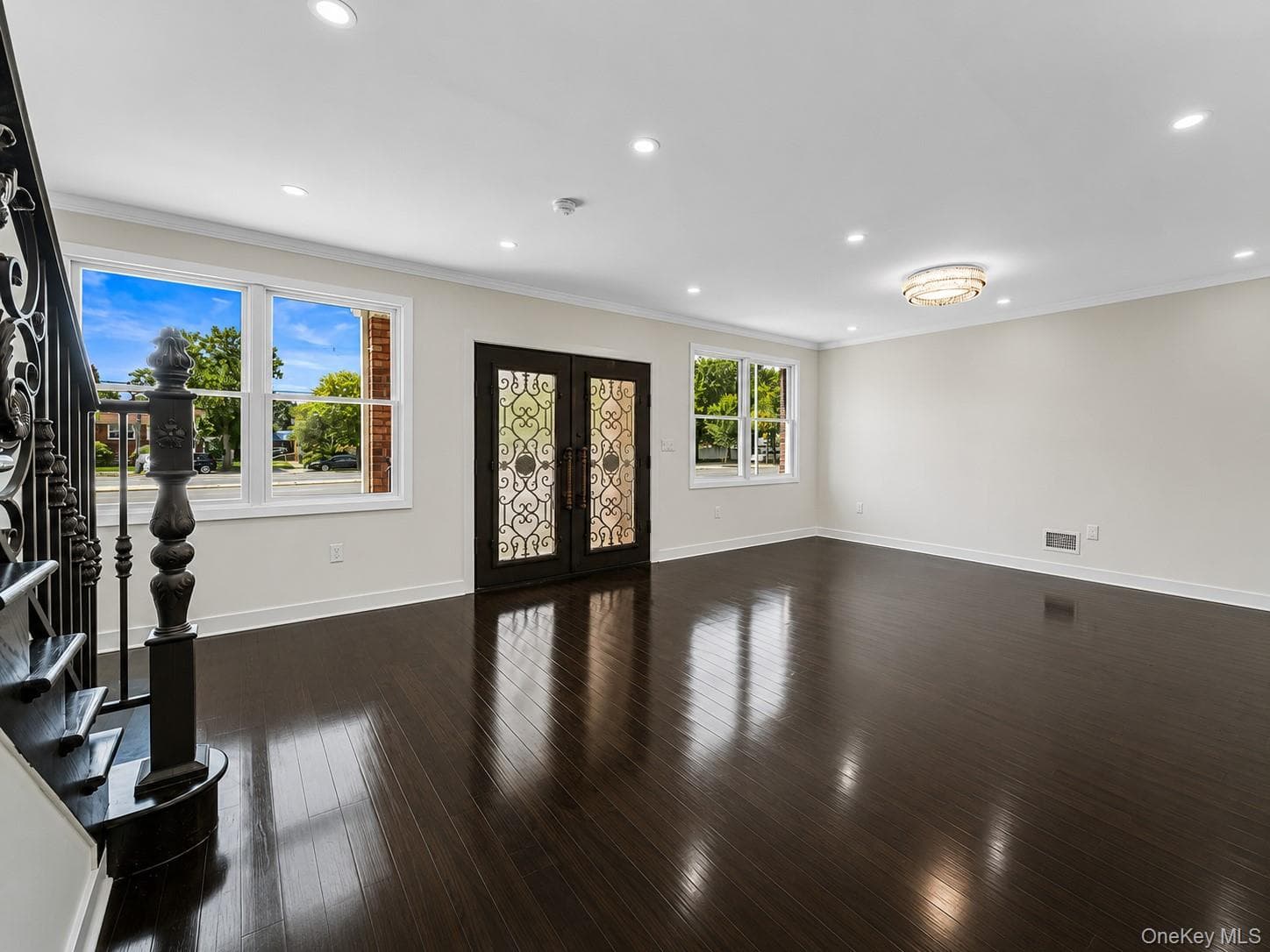 8341 Little Neck Parkway thumbnail 19