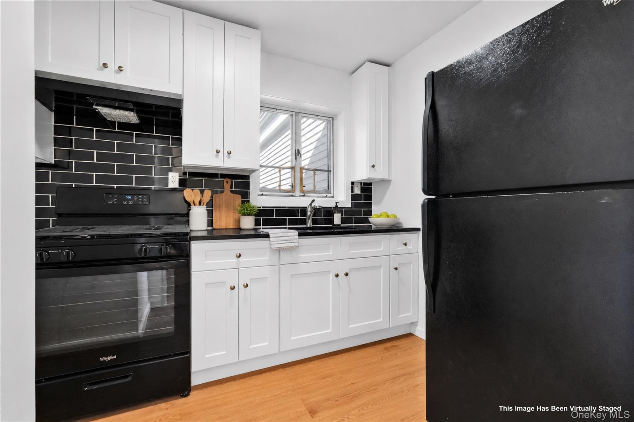 224-01 Hillside Avenue Unit: Upper thumbnail 9