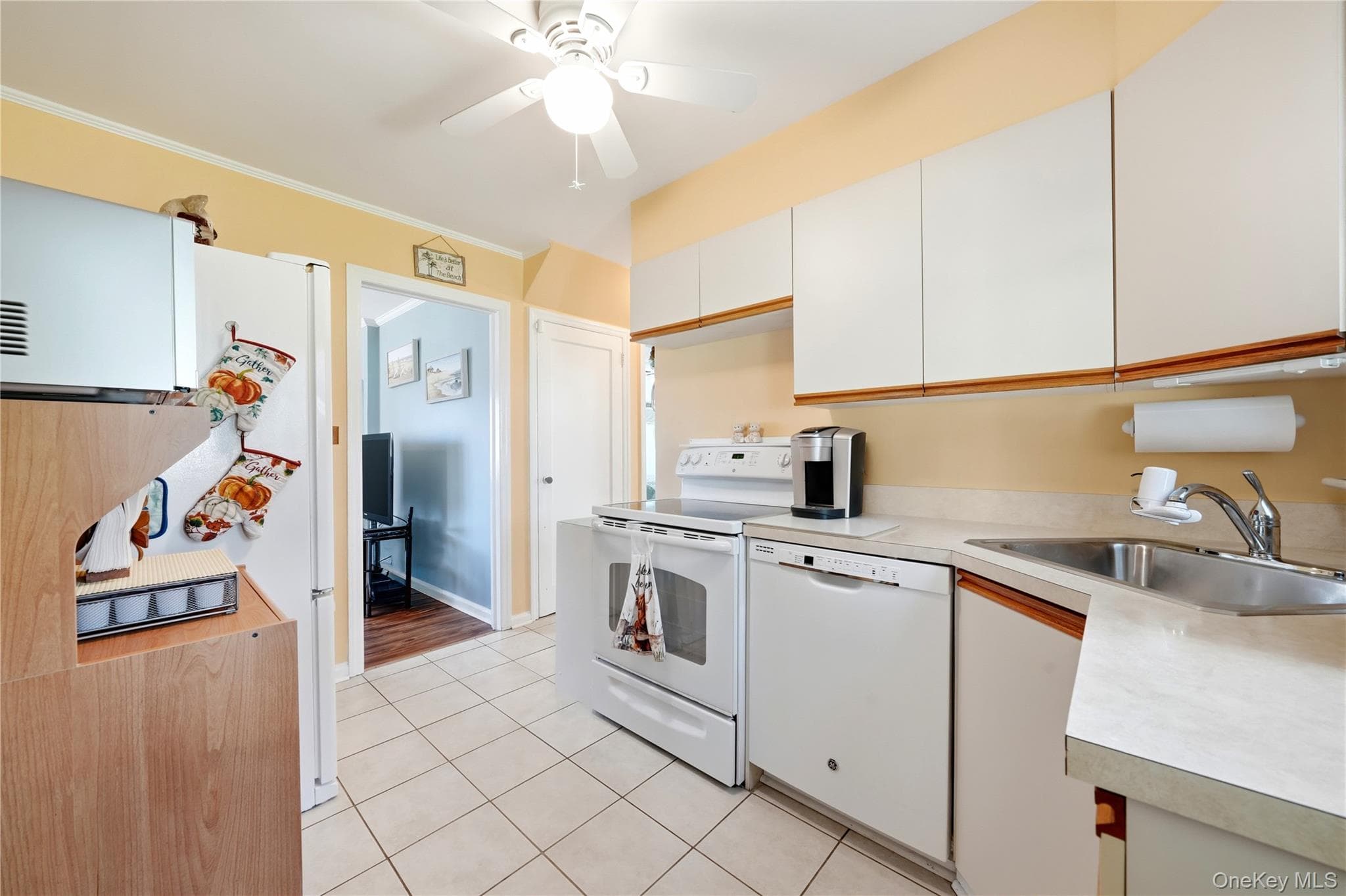 305 W Nicholai Street thumbnail 11