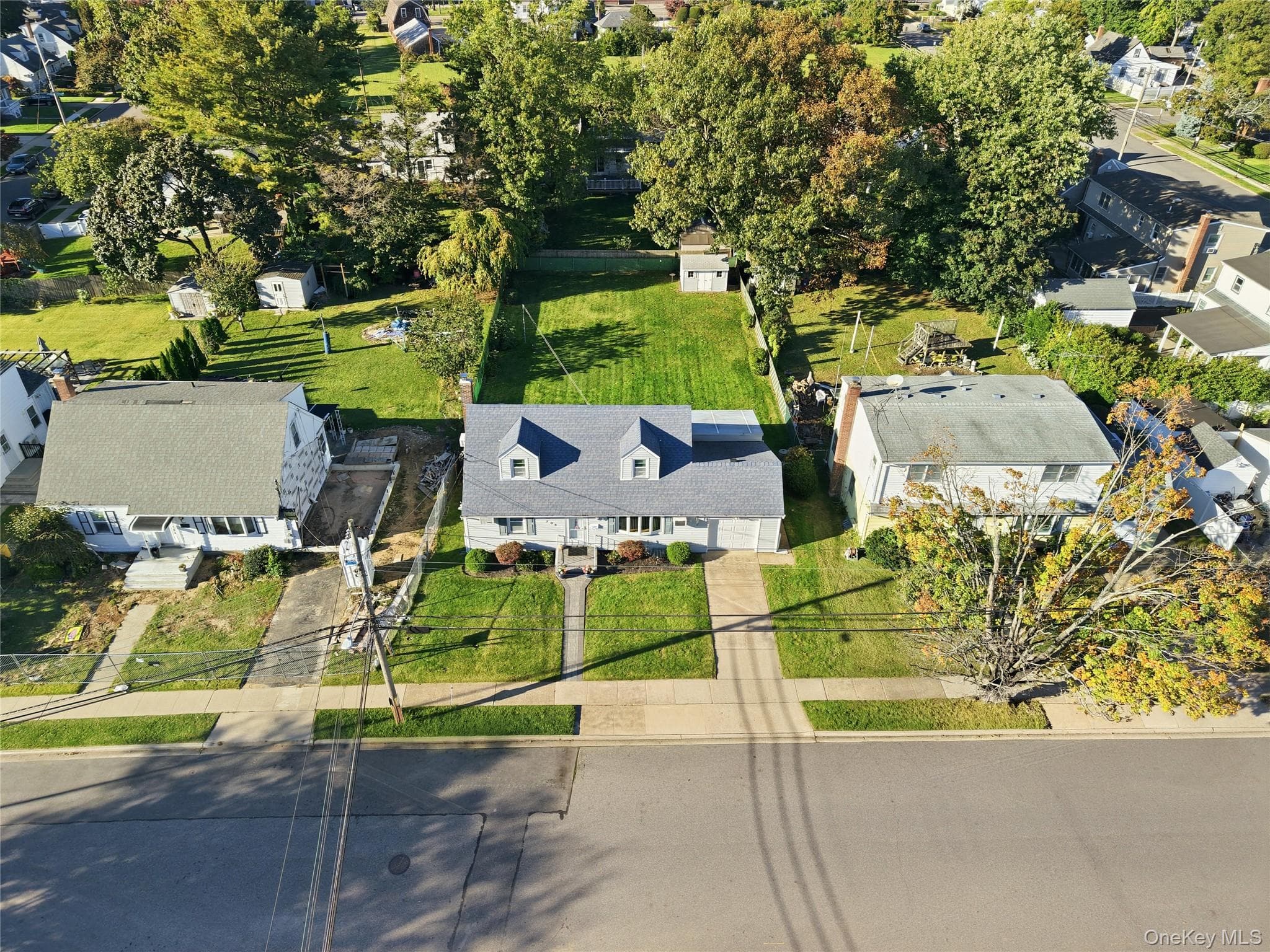 305 W Nicholai Street thumbnail 33