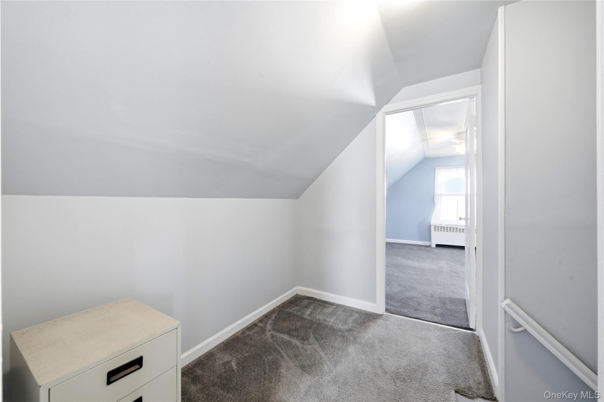 305 W Nicholai Street thumbnail 23