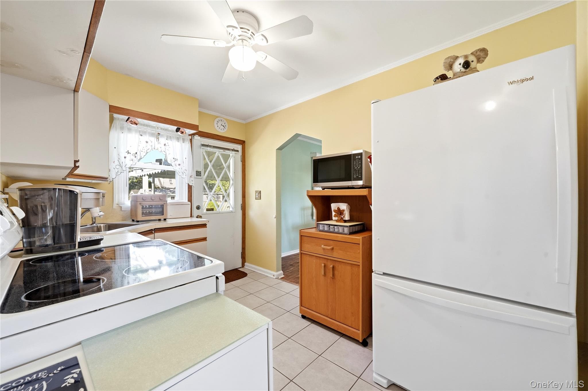 305 W Nicholai Street thumbnail 12