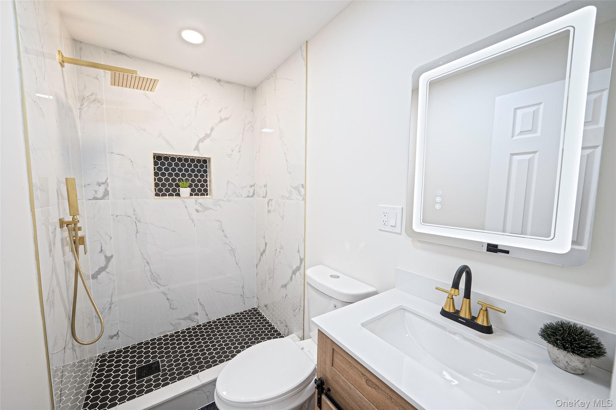 25 Avenue B thumbnail 39