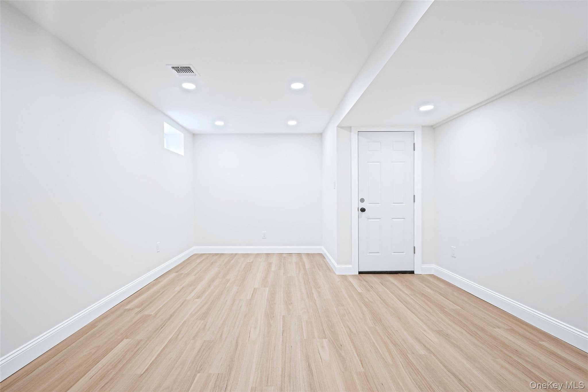 25 Avenue B thumbnail 37