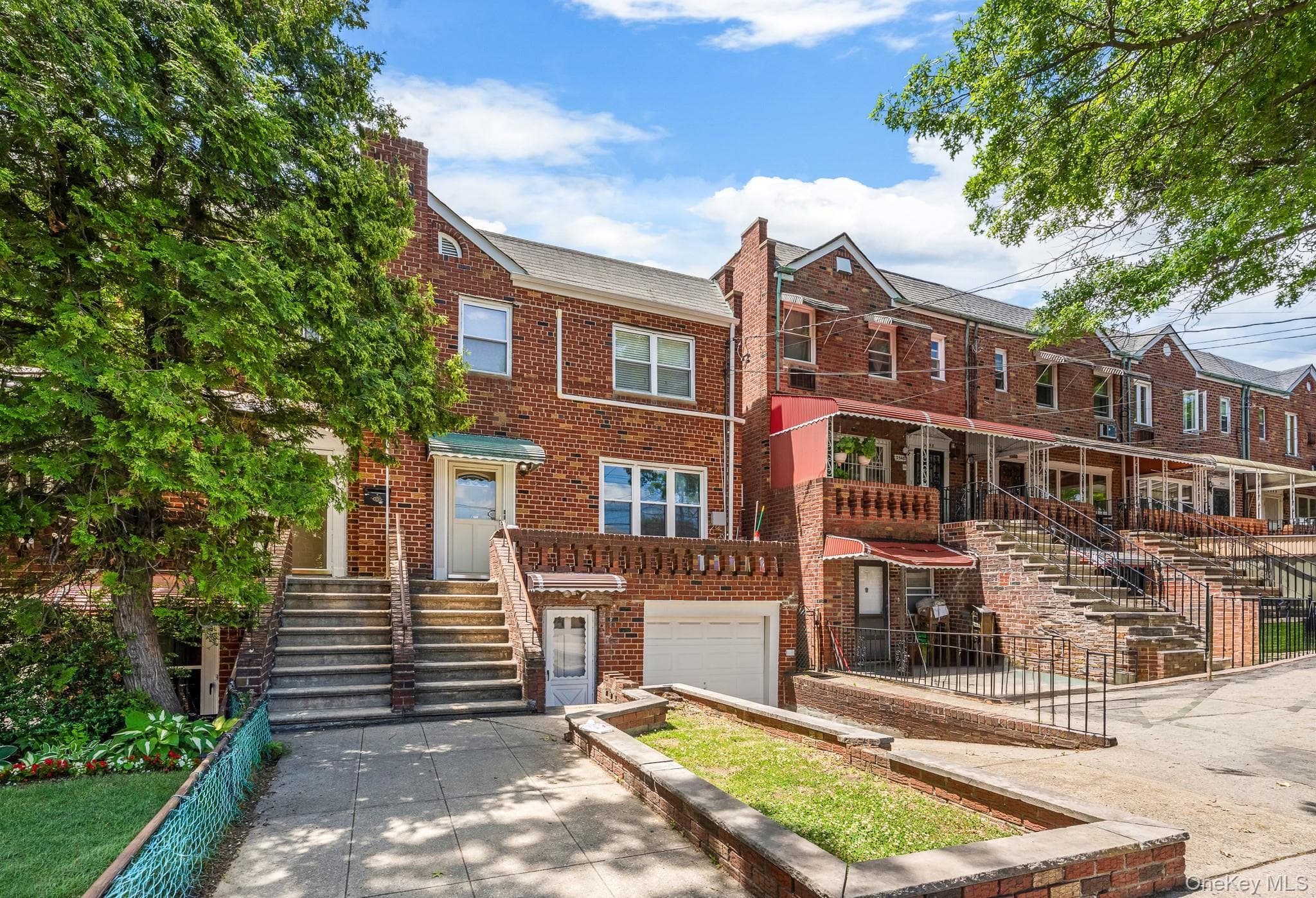 2550 E 11th Street thumbnail 3