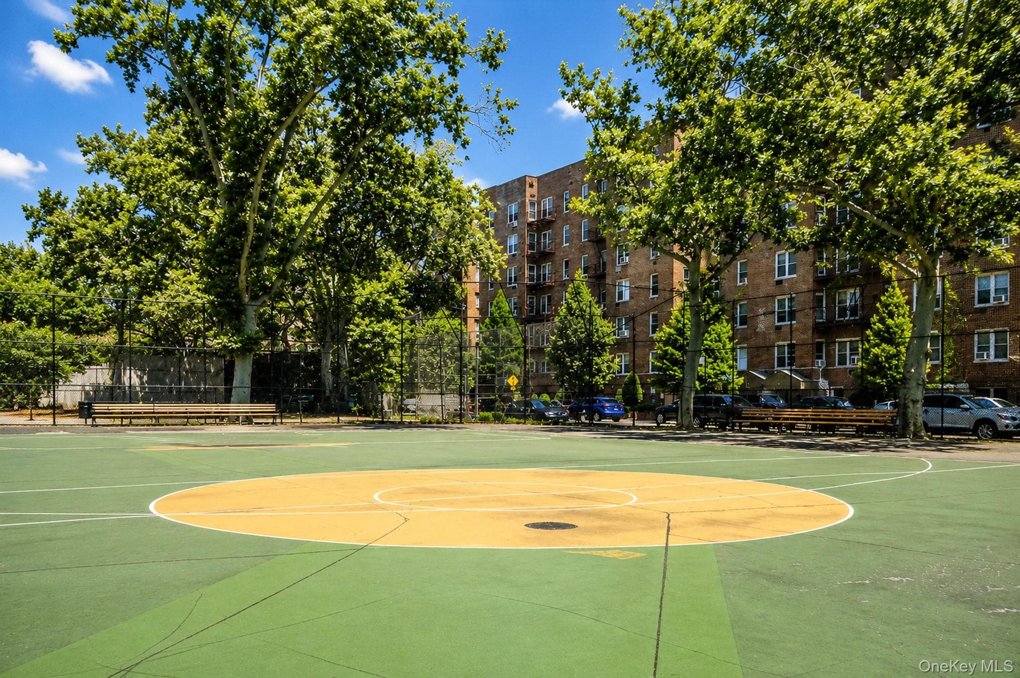 2550 E 11th Street thumbnail 6